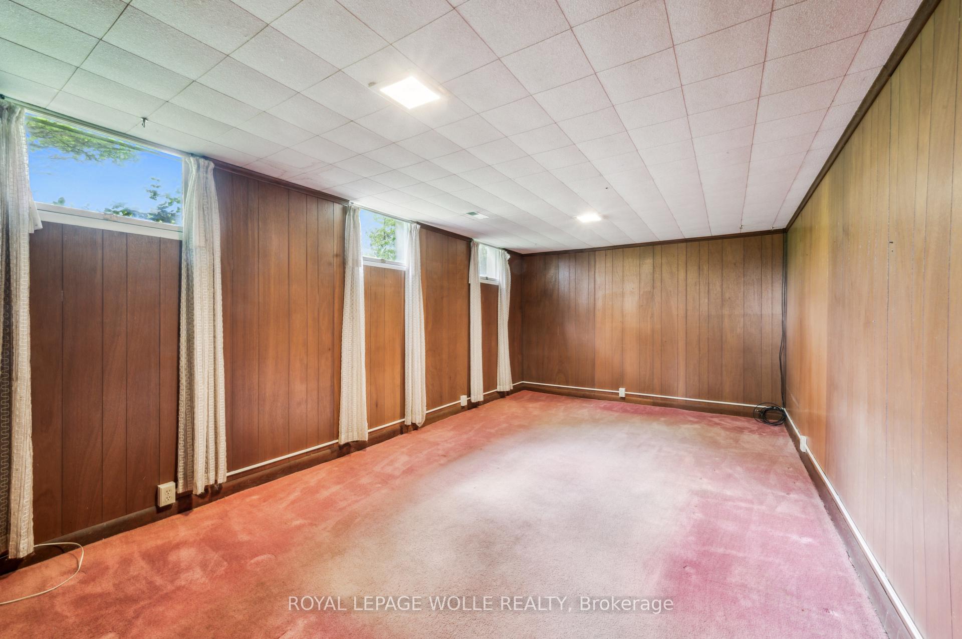 Photo 27 of 207 Sweetbriar Drive, Kitchener — HOMEH