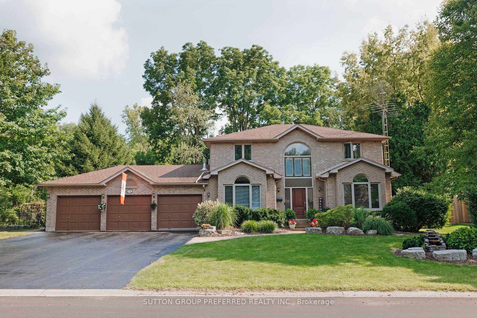 Photo 1 of 72 Atkinson Court, Middlesex Centre, Delaware Town — HOMEH