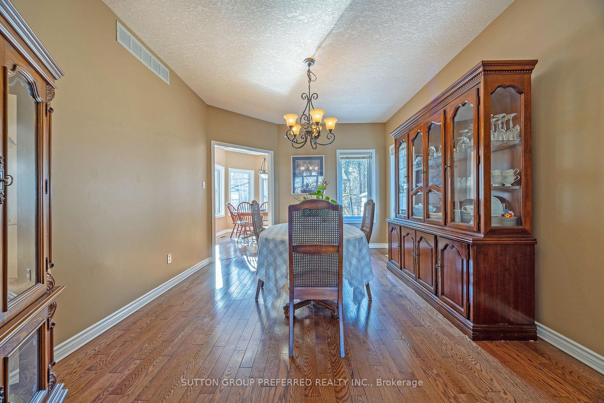 Photo 10 of 72 Atkinson Court, Middlesex Centre, Delaware Town — HOMEH