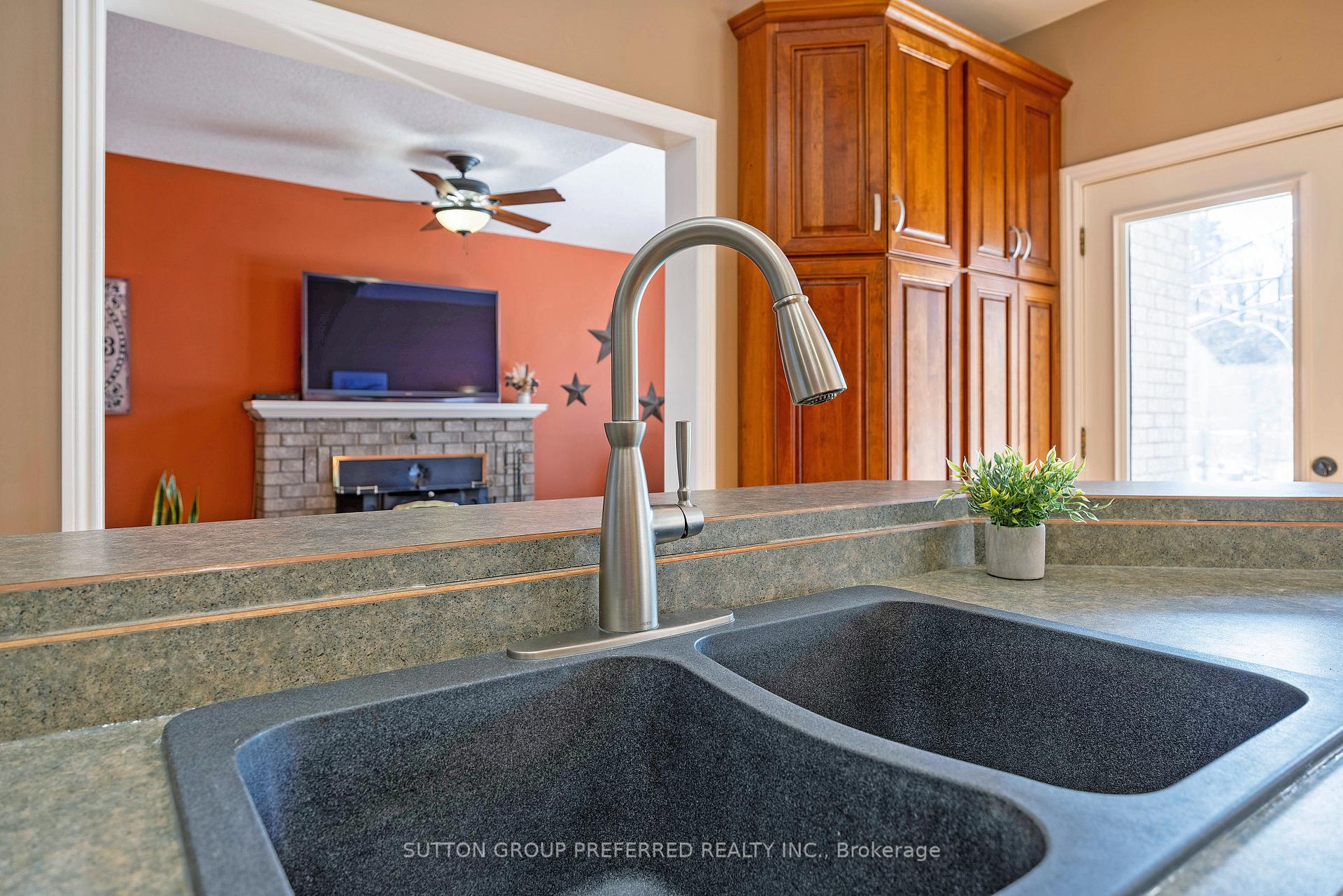 Photo 16 of 72 Atkinson Court, Middlesex Centre, Delaware Town — HOMEH