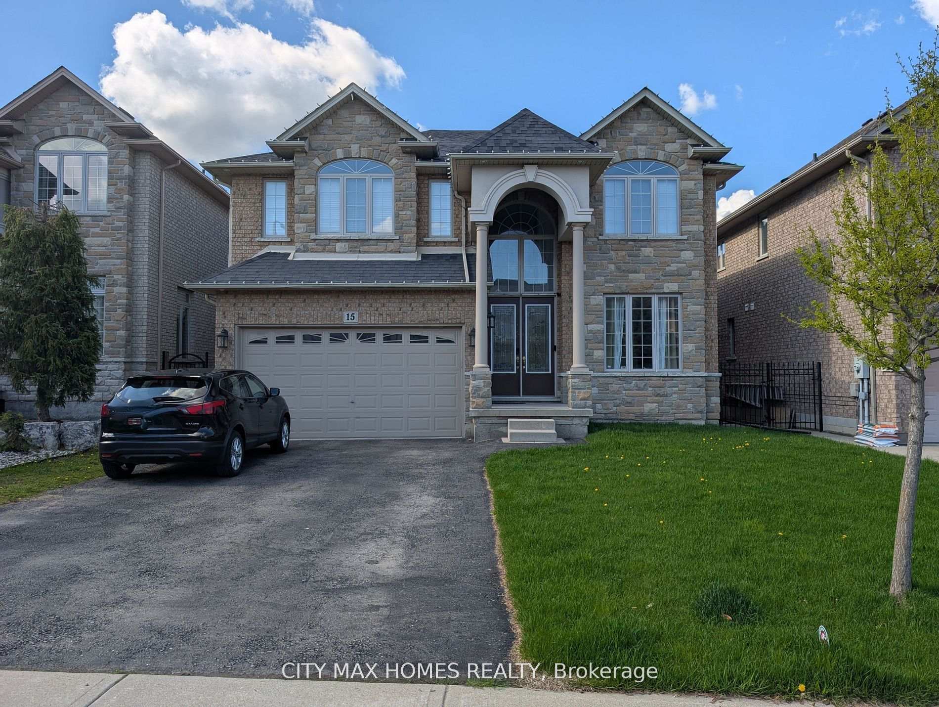 Photo 1 of 15 Pickard Avenue, Hamilton, Ancaster — HOMEH