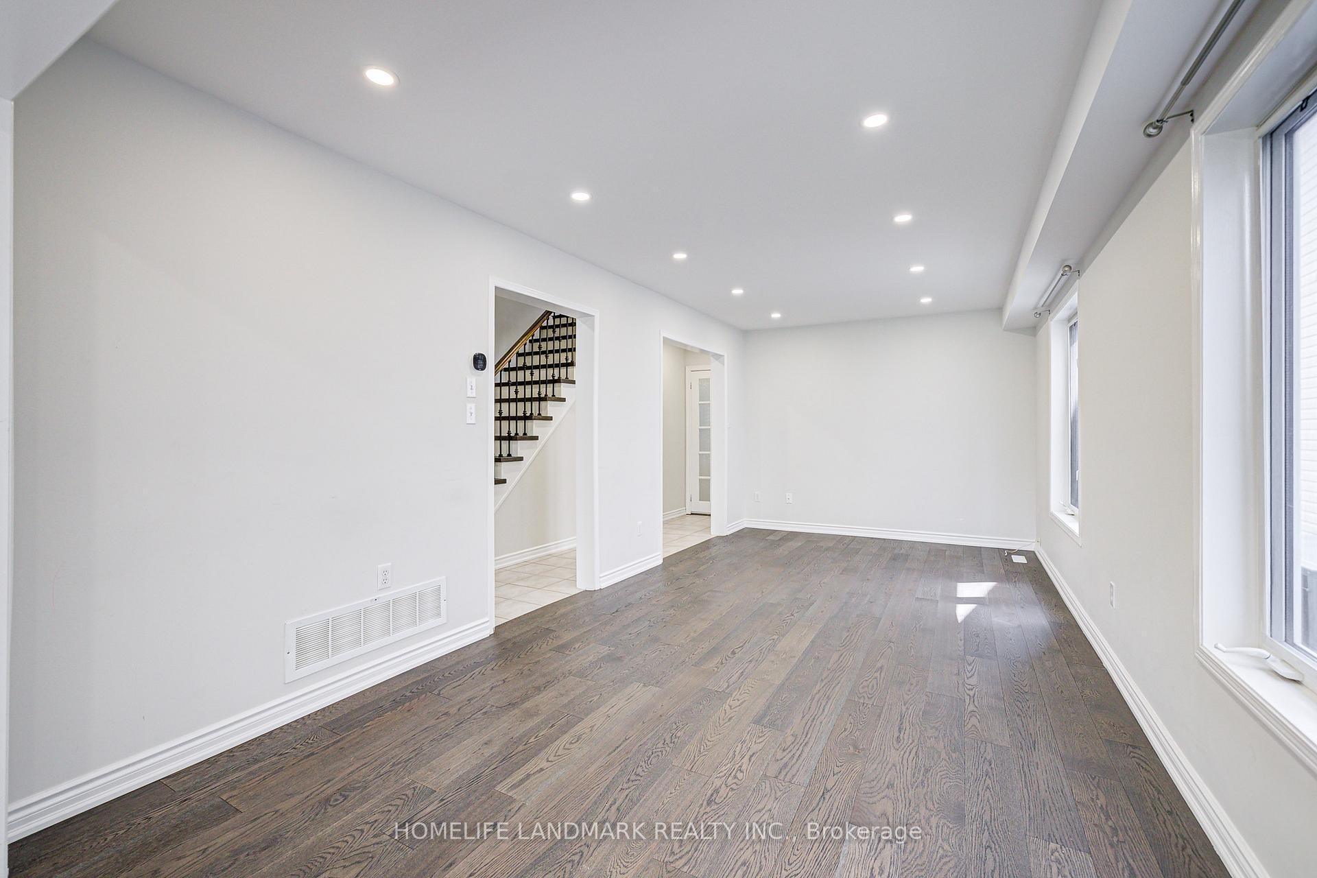 Photo 1 of 72 Billingsley Crescent, Markham, Cedarwood — HOMEH