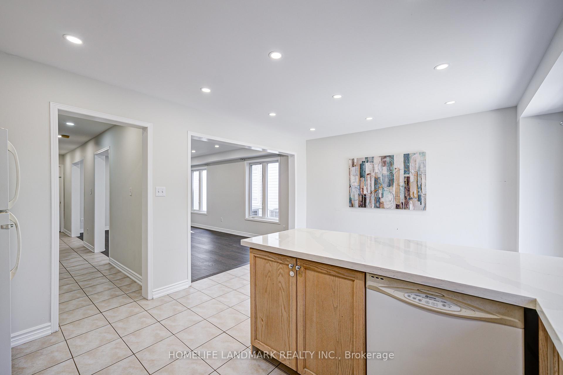 Photo 19 of 72 Billingsley Crescent, Markham, Cedarwood — HOMEH