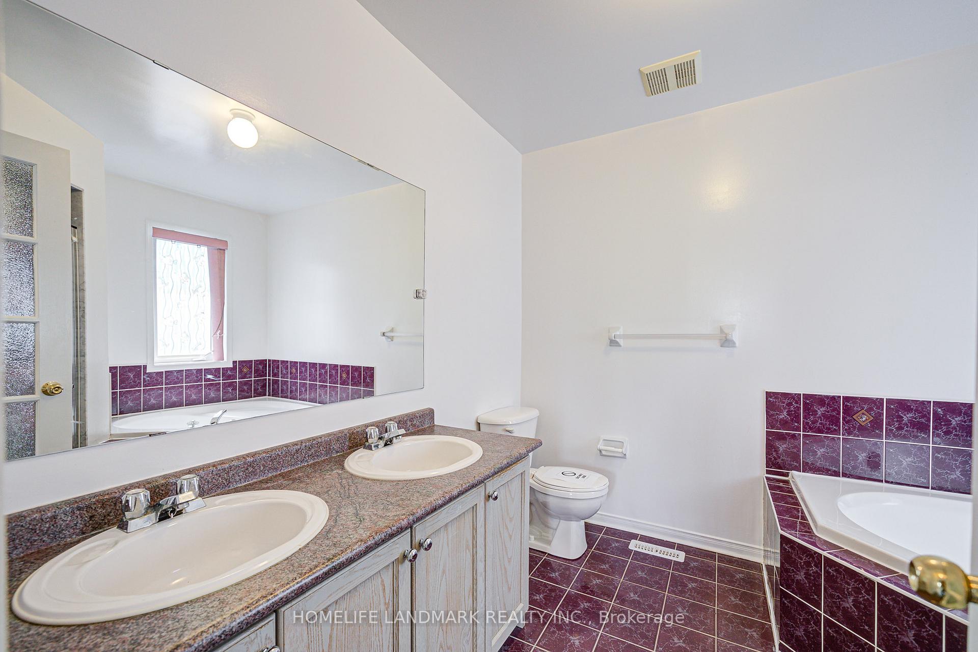 Photo 38 of 72 Billingsley Crescent, Markham, Cedarwood — HOMEH