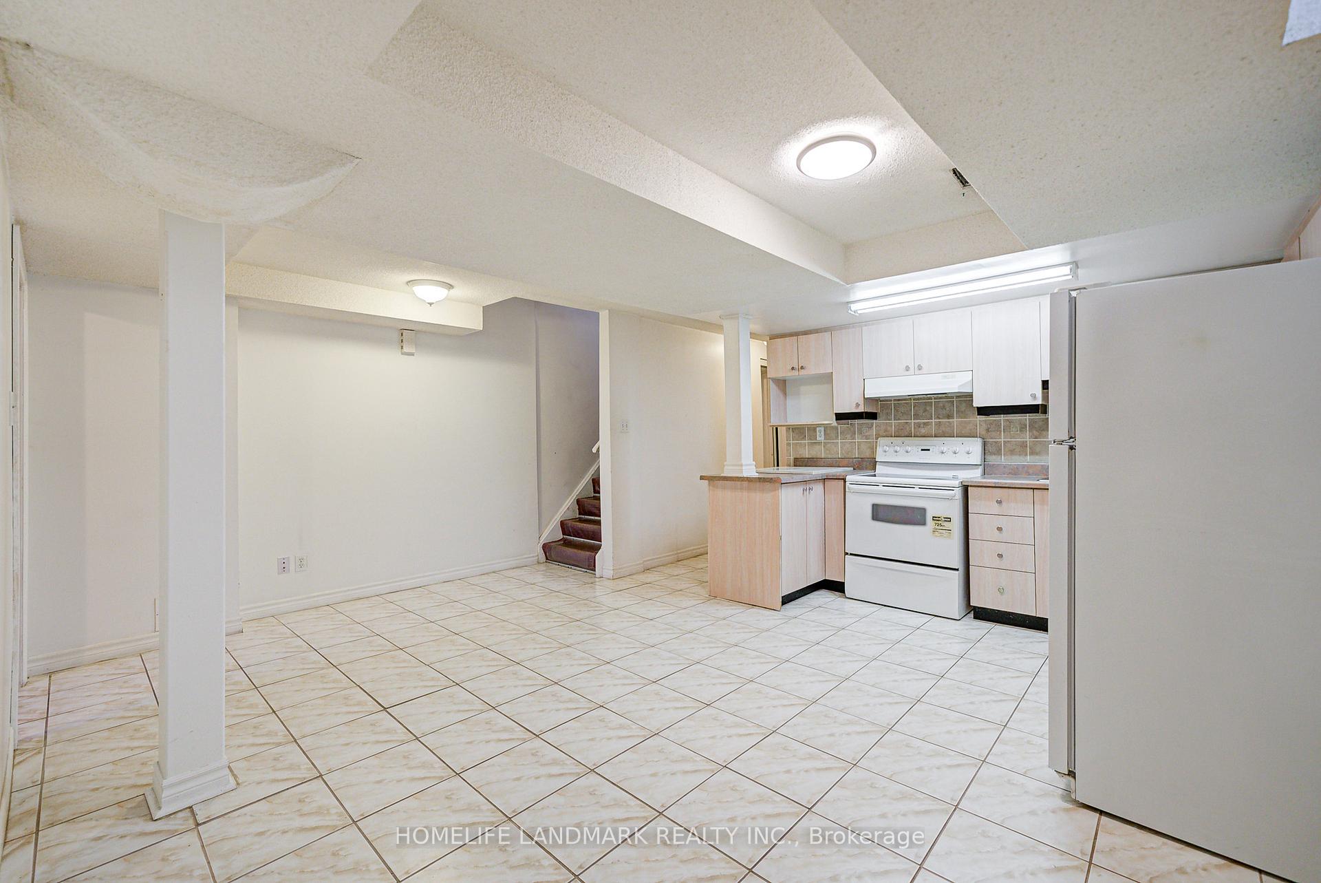 Photo 41 of 72 Billingsley Crescent, Markham, Cedarwood — HOMEH