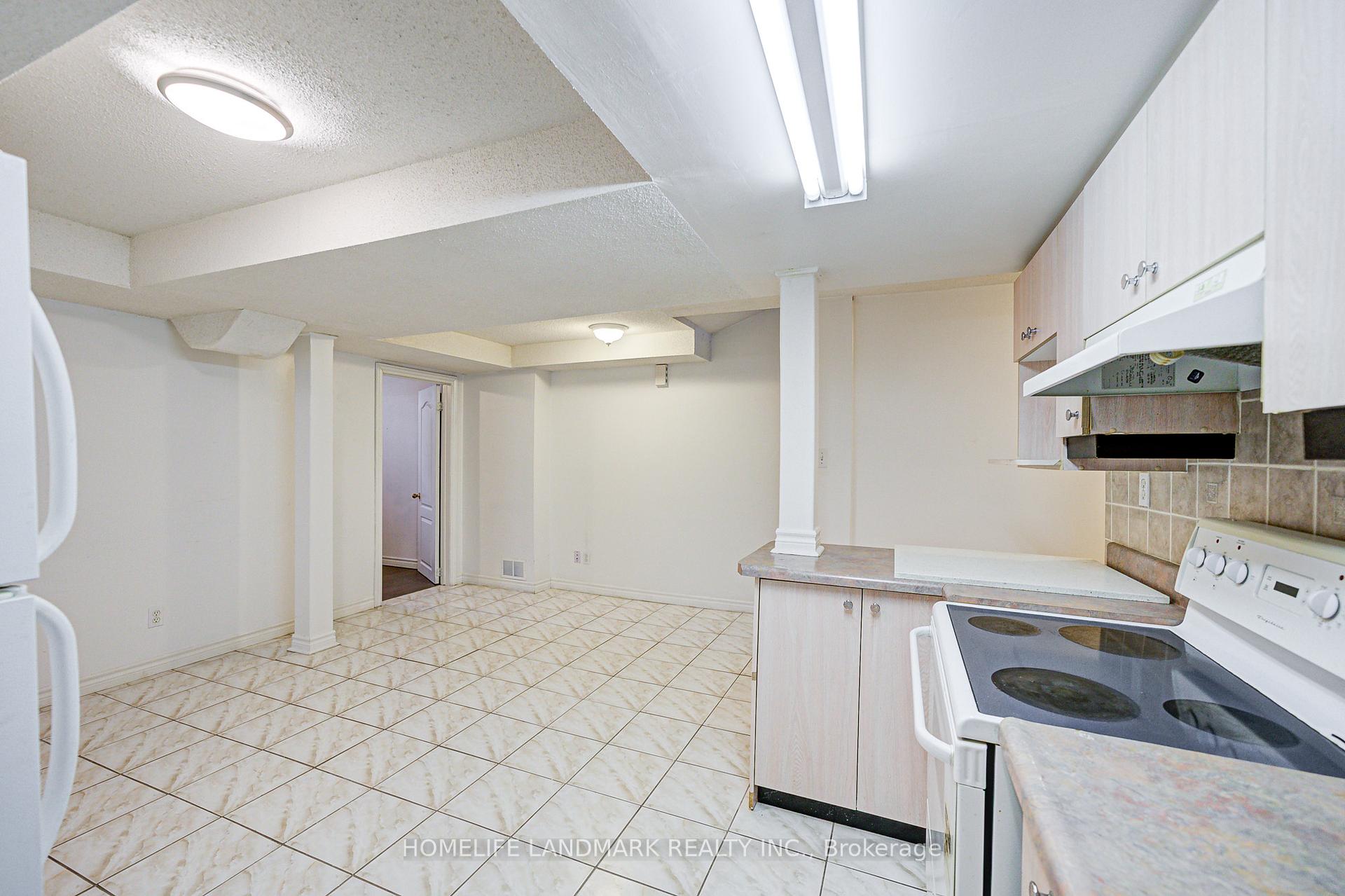 Photo 45 of 72 Billingsley Crescent, Markham, Cedarwood — HOMEH
