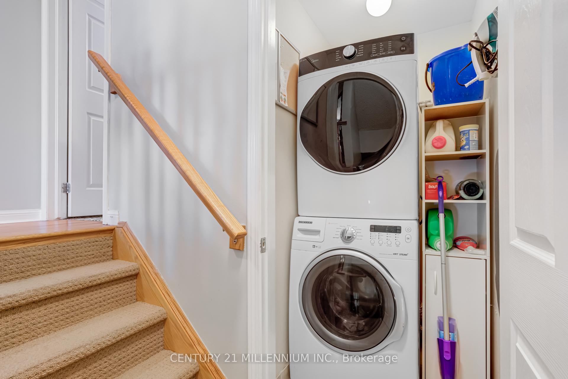Photo 20 of 914 Ambroise Crescent, Milton, Coates — HOMEH
