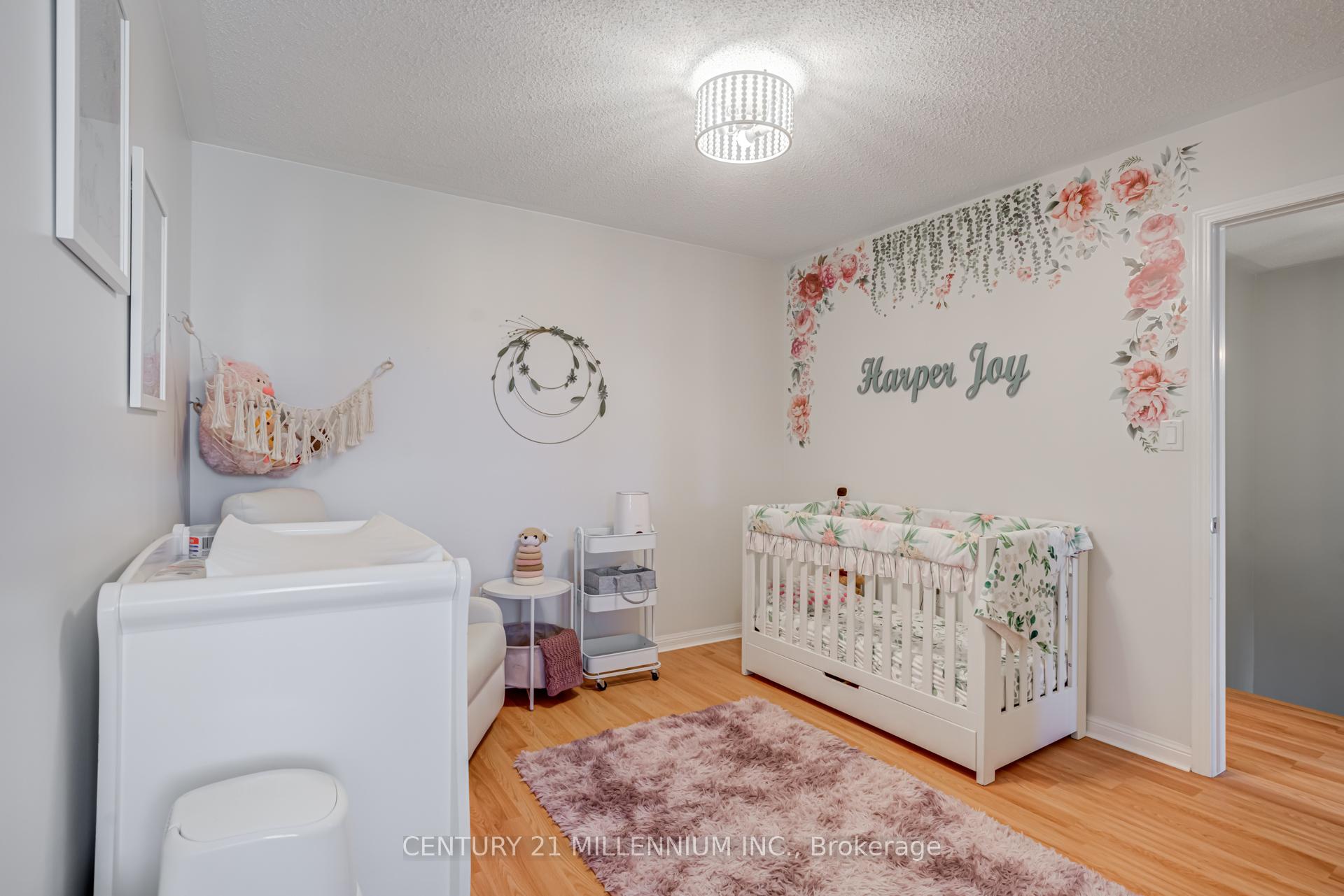 Photo 29 of 914 Ambroise Crescent, Milton, Coates — HOMEH