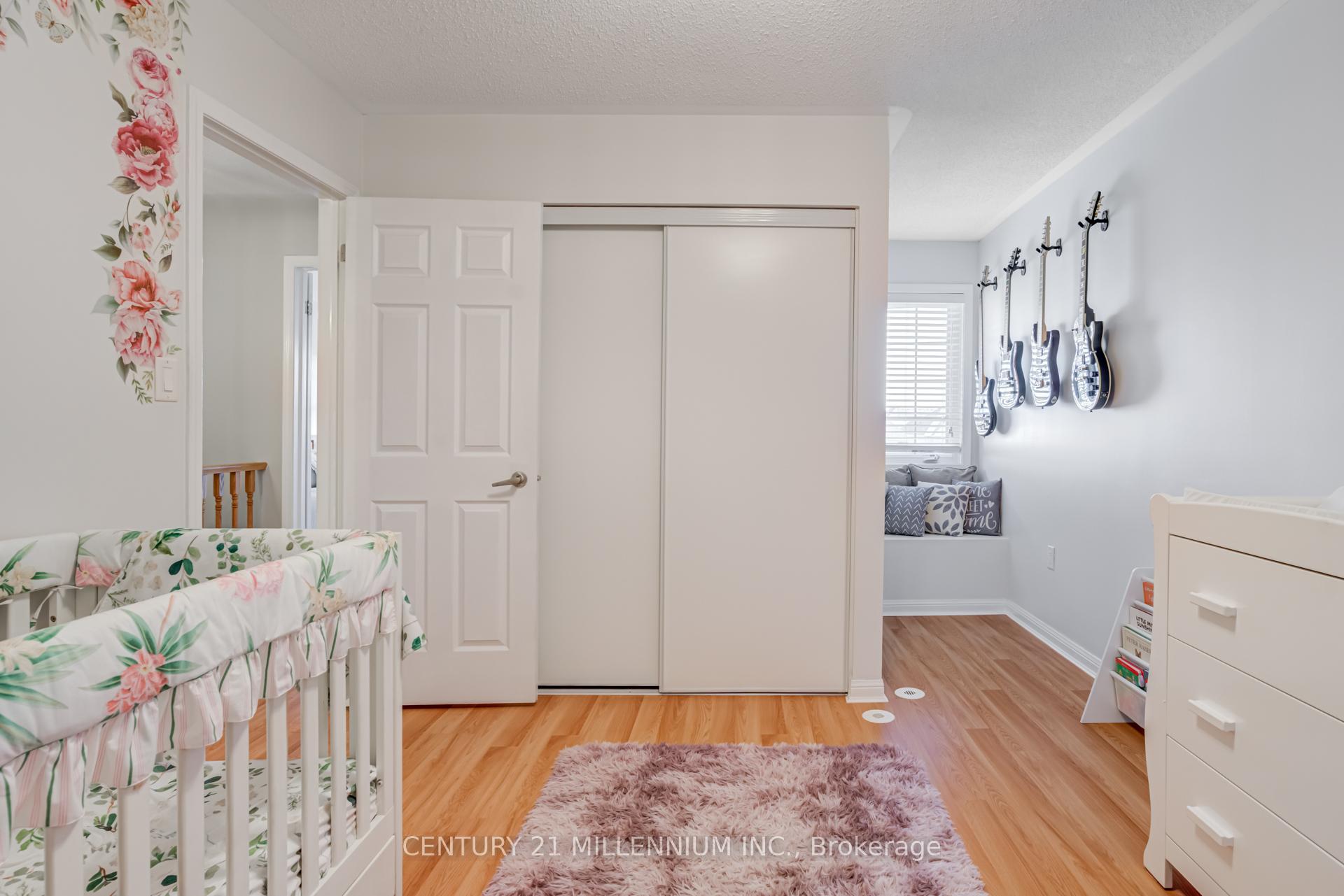 Photo 30 of 914 Ambroise Crescent, Milton, Coates — HOMEH