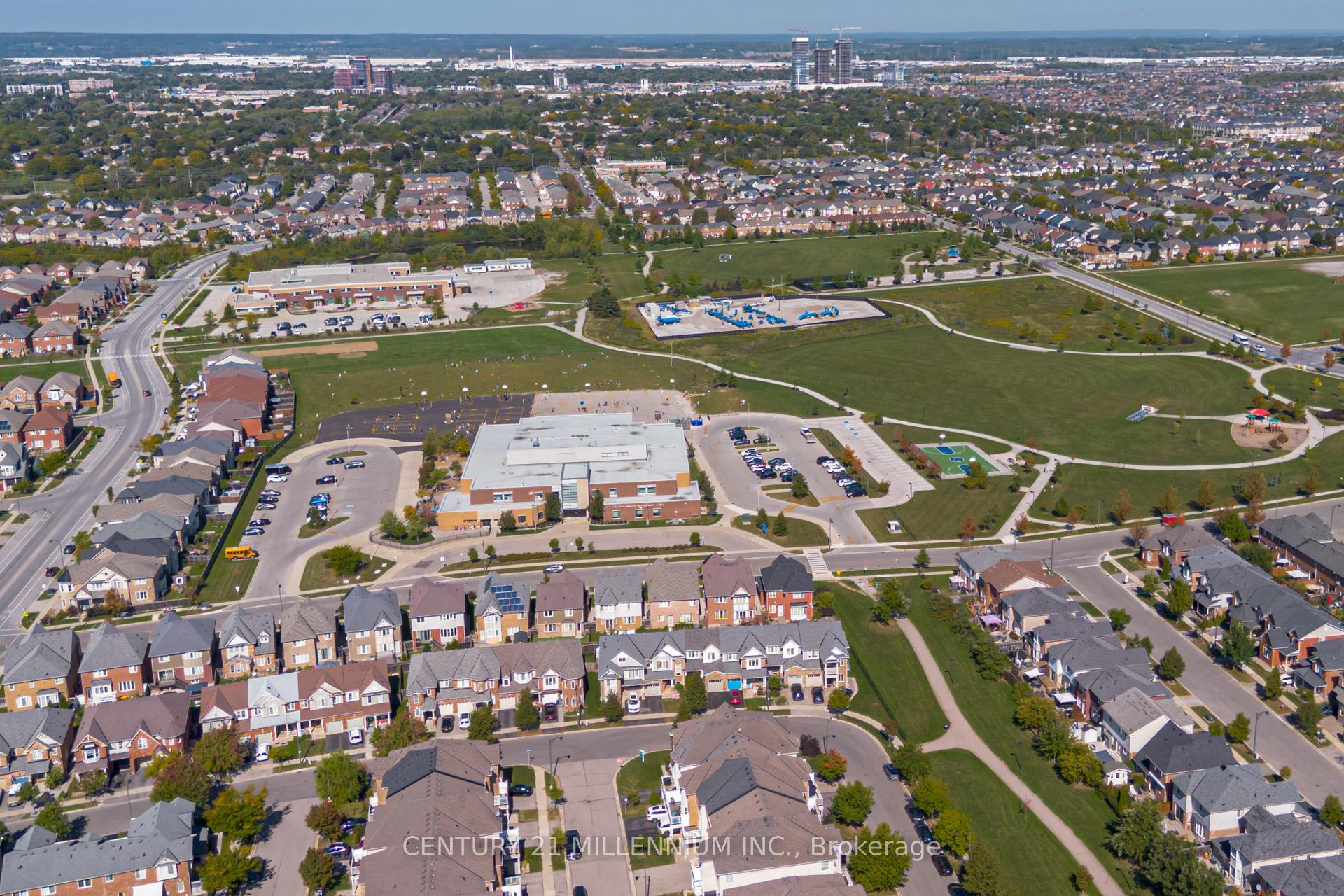 Photo 44 of 914 Ambroise Crescent, Milton, Coates — HOMEH