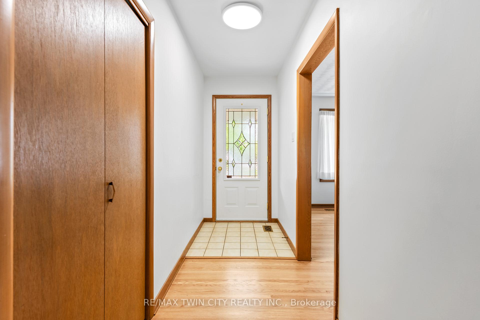 Photo 6 of 51 Askin Place, Kitchener — HOMEH