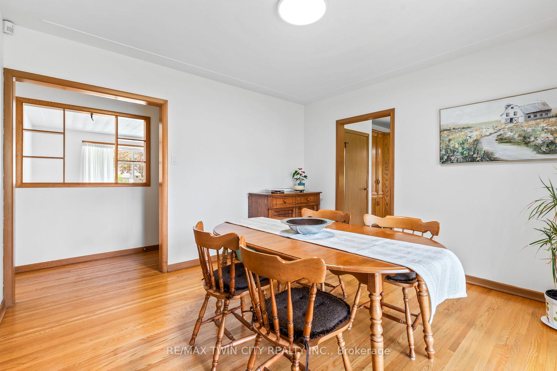 Photo 14 of 51 Askin Place, Kitchener — HOMEH