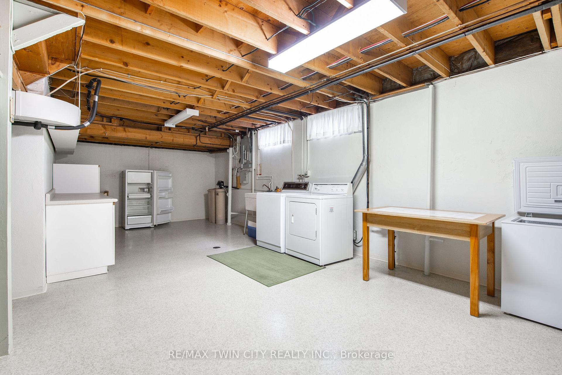 Photo 30 of 51 Askin Place, Kitchener — HOMEH