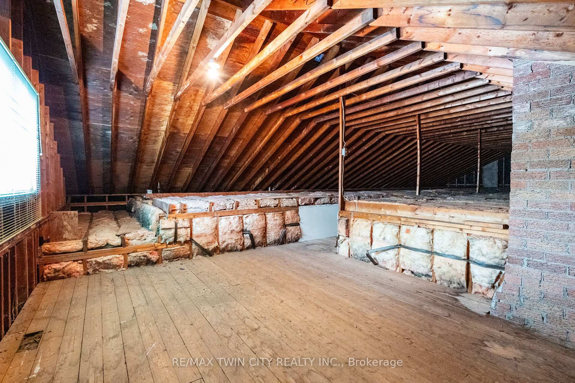 Photo 31 of 51 Askin Place, Kitchener — HOMEH