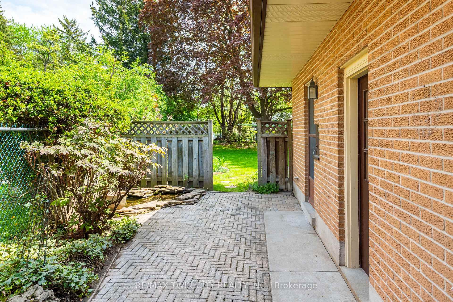 Photo 34 of 51 Askin Place, Kitchener — HOMEH