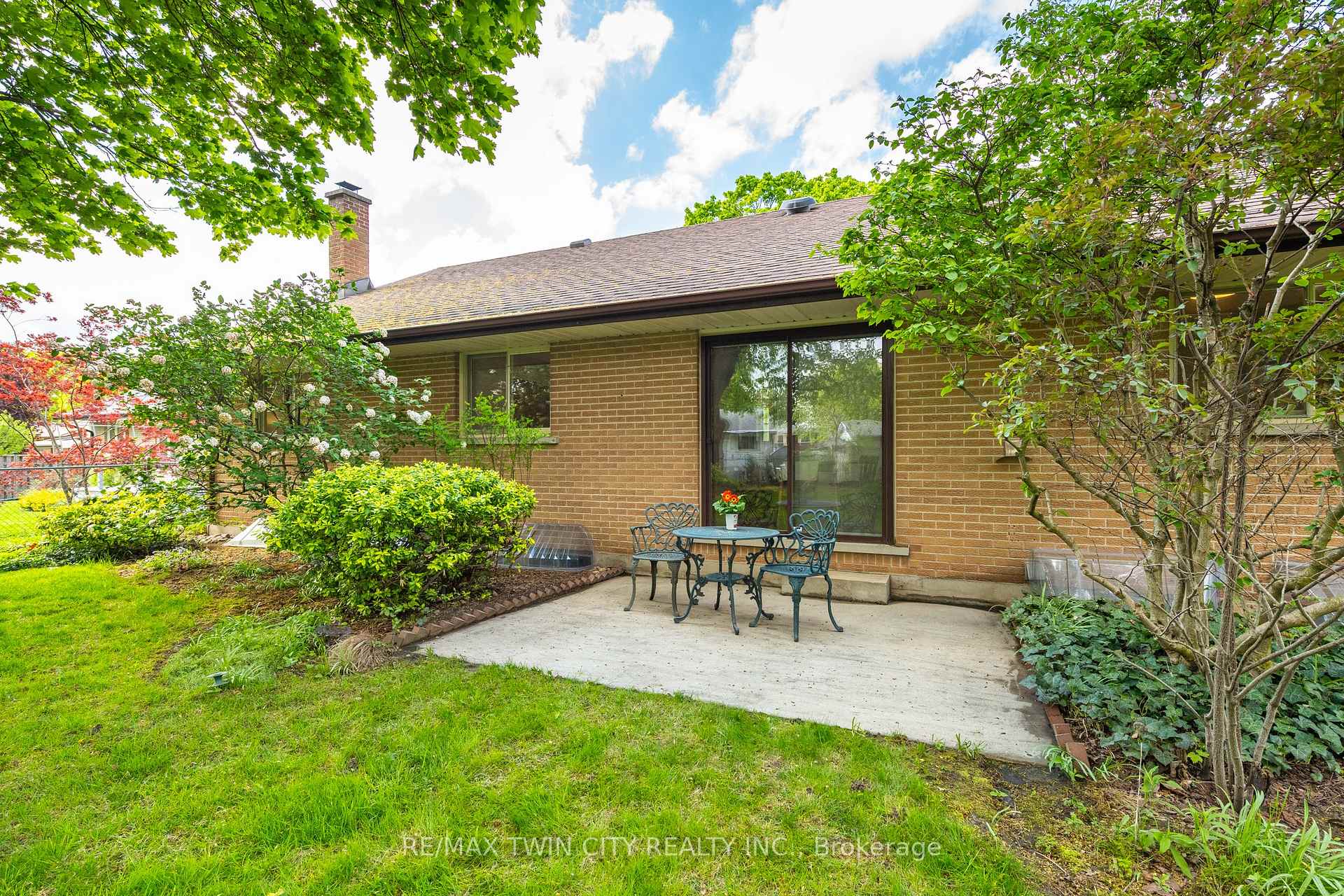 Photo 39 of 51 Askin Place, Kitchener — HOMEH
