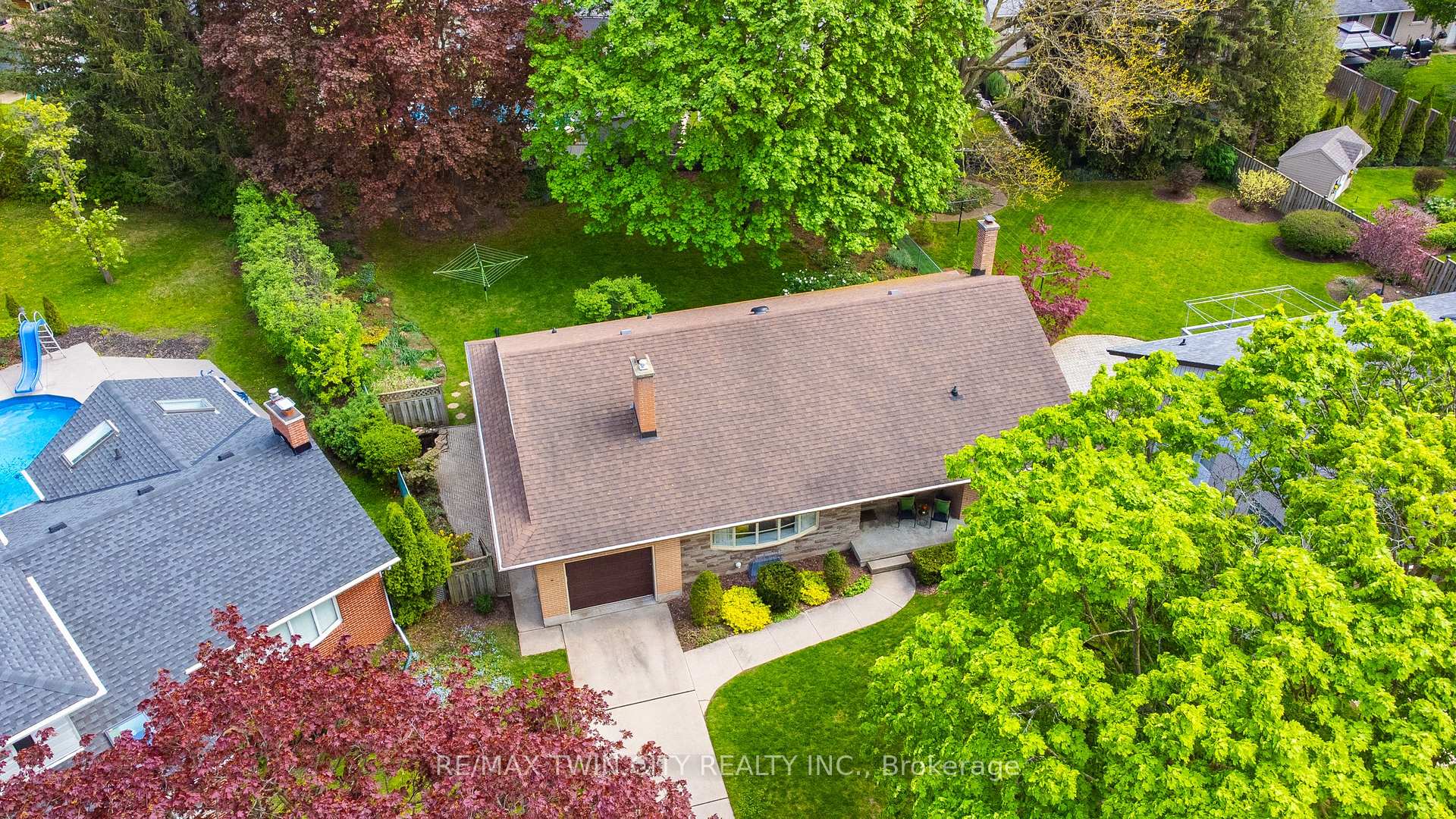 Photo 41 of 51 Askin Place, Kitchener — HOMEH