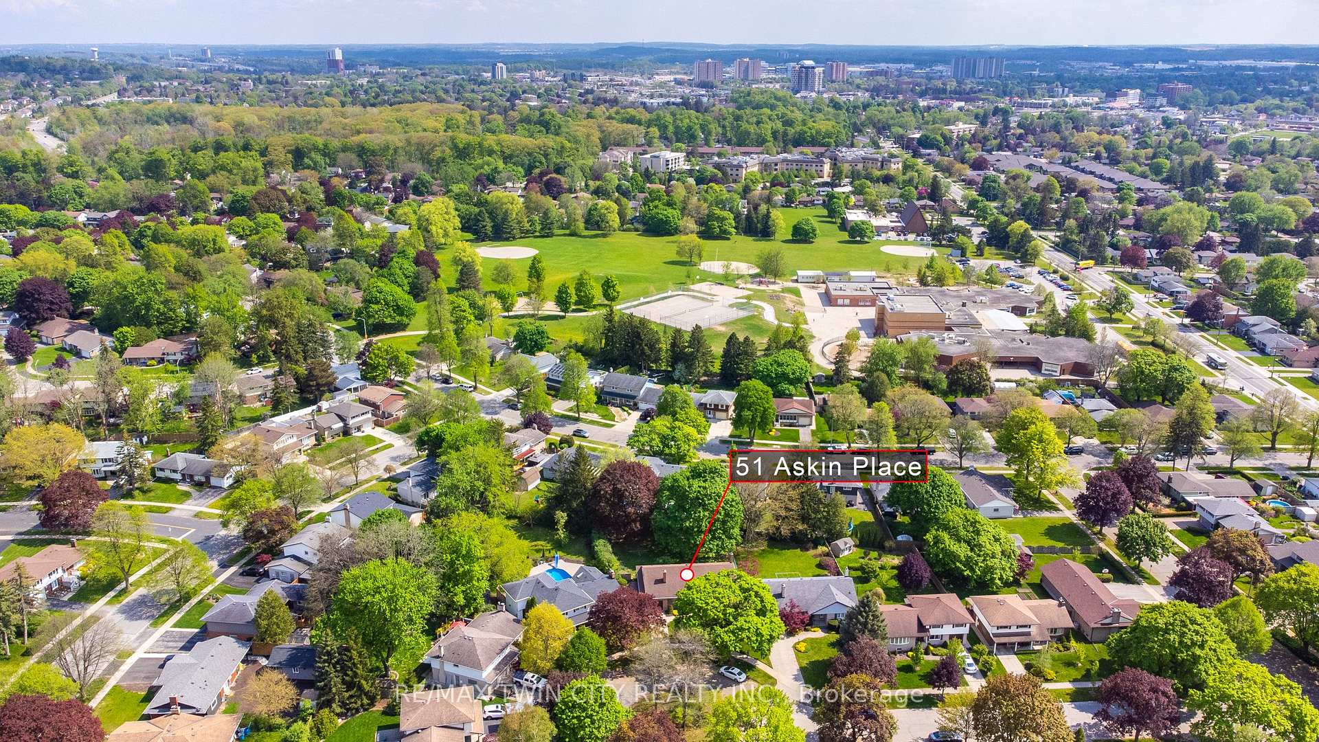 Photo 44 of 51 Askin Place, Kitchener — HOMEH