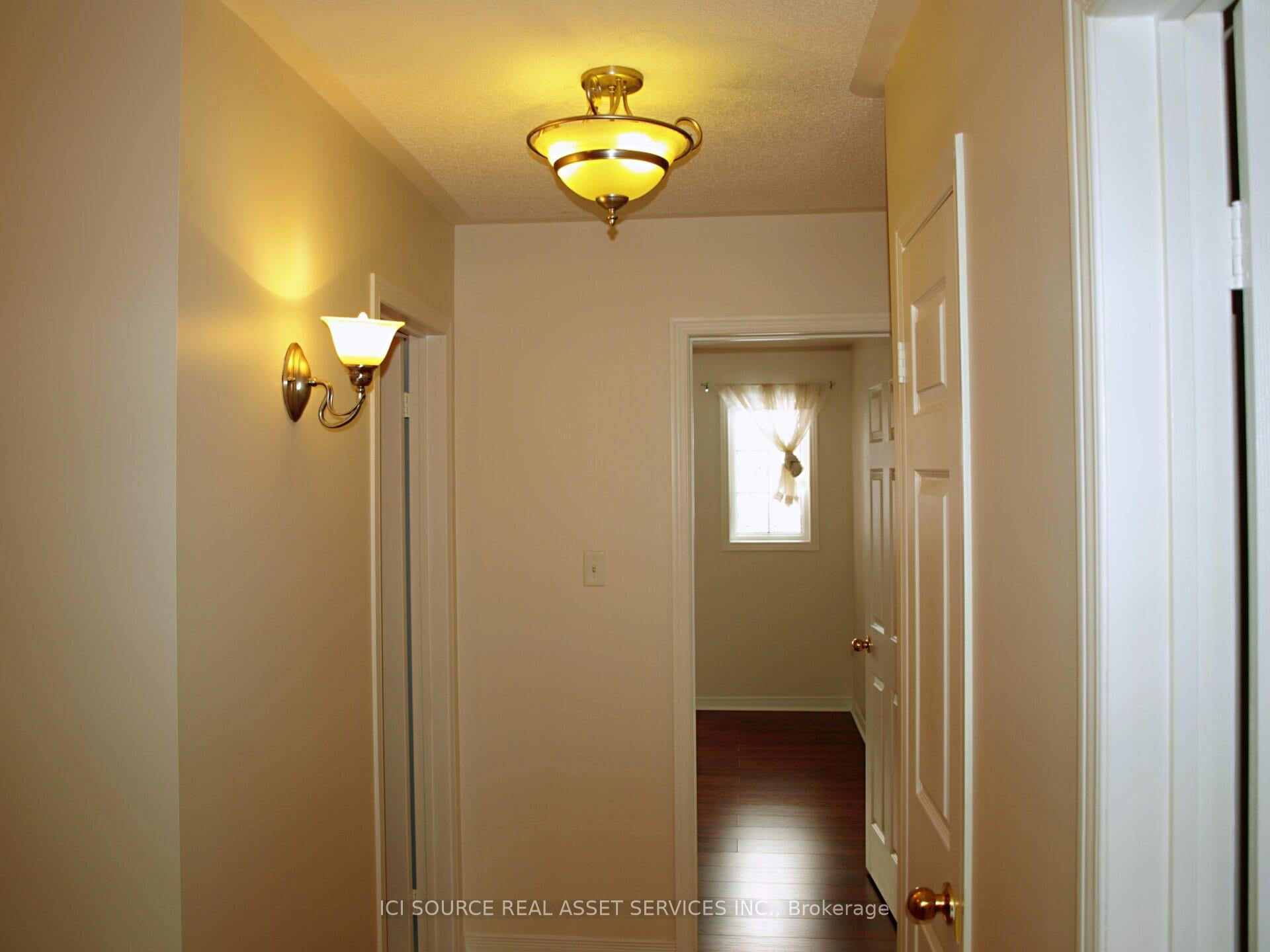 Photo 6 of 217 Hammersly Boulevard, Markham, Wismer — HOMEH