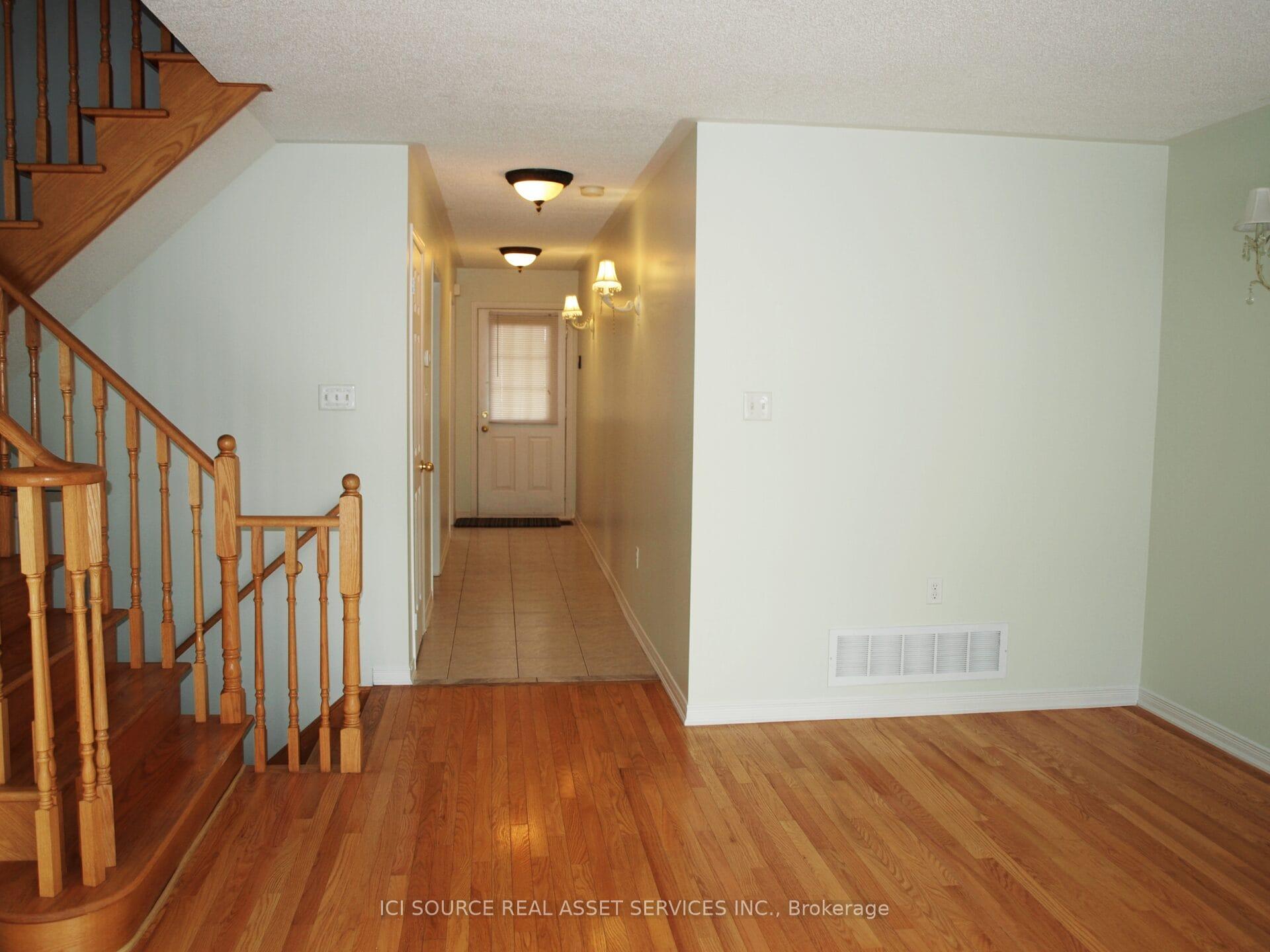 Photo 8 of 217 Hammersly Boulevard, Markham, Wismer — HOMEH
