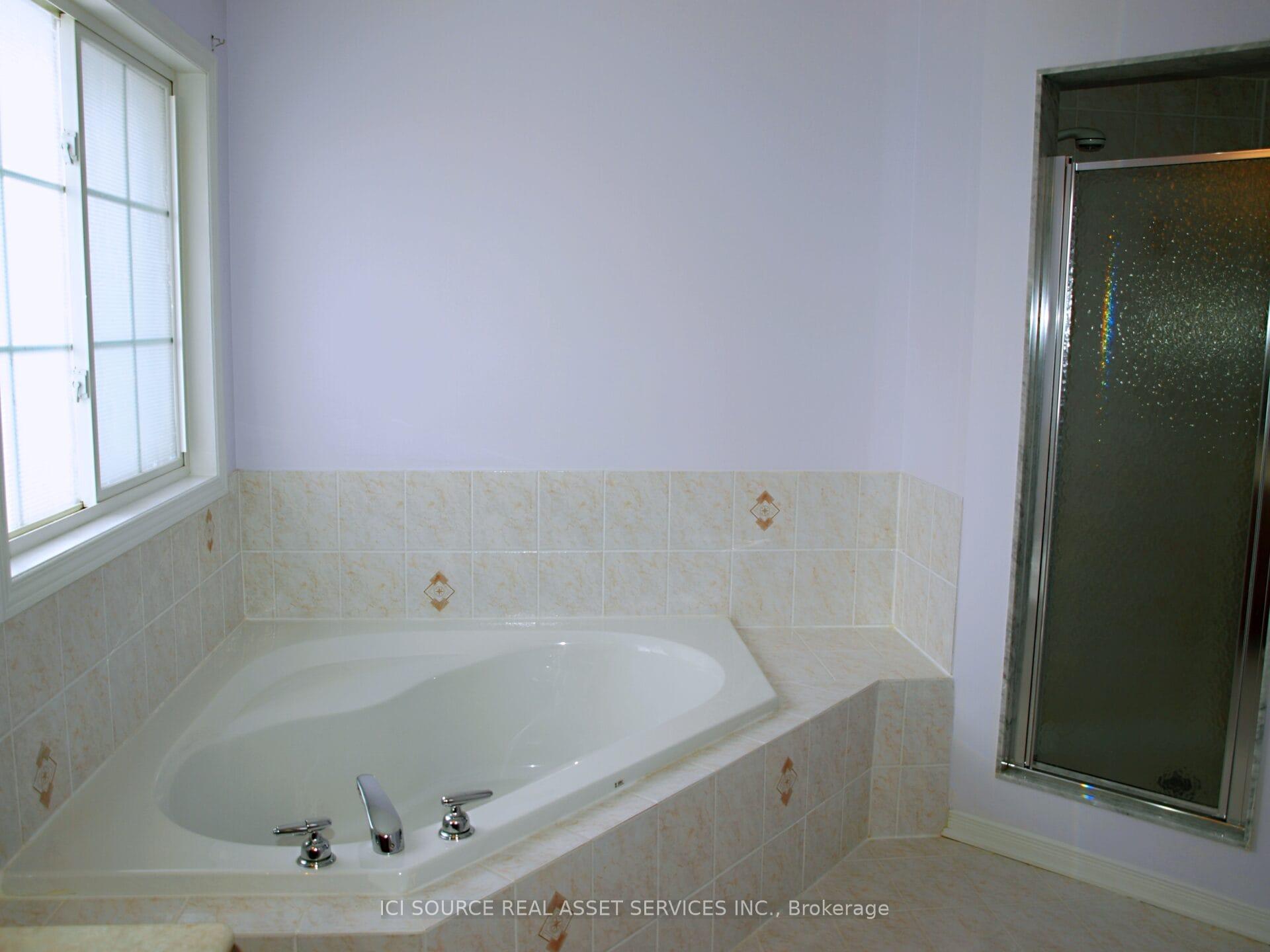 Photo 11 of 217 Hammersly Boulevard, Markham, Wismer — HOMEH