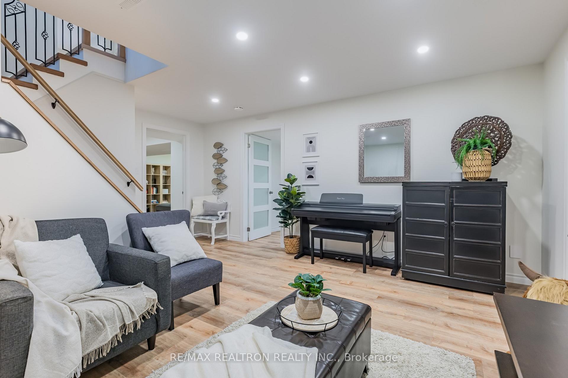 Photo 29 of 6 Coral Harbour Crescent, Markham, Bayview Fairway-Bayview Country Club Estates — HOMEH