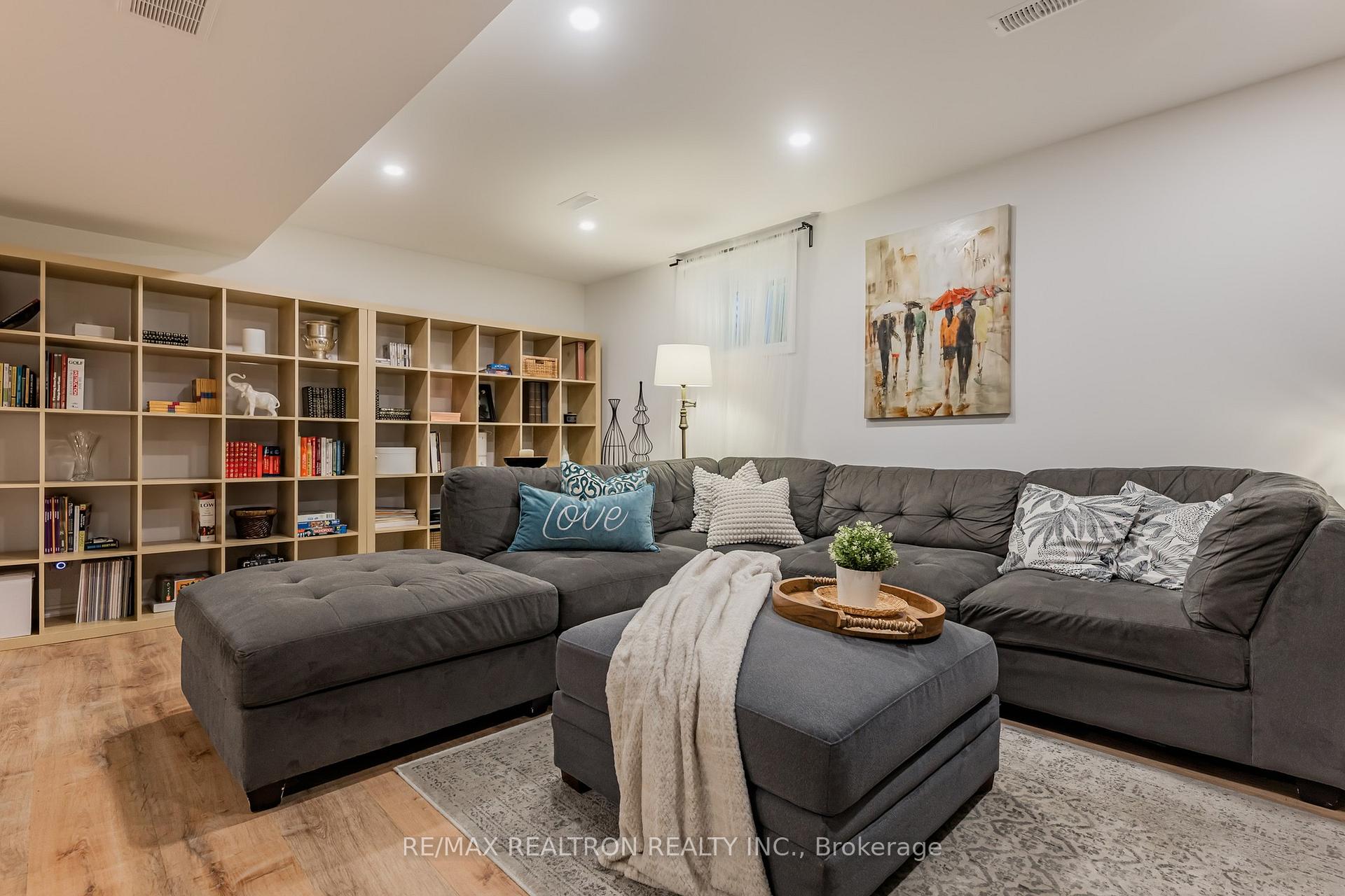 Photo 30 of 6 Coral Harbour Crescent, Markham, Bayview Fairway-Bayview Country Club Estates — HOMEH