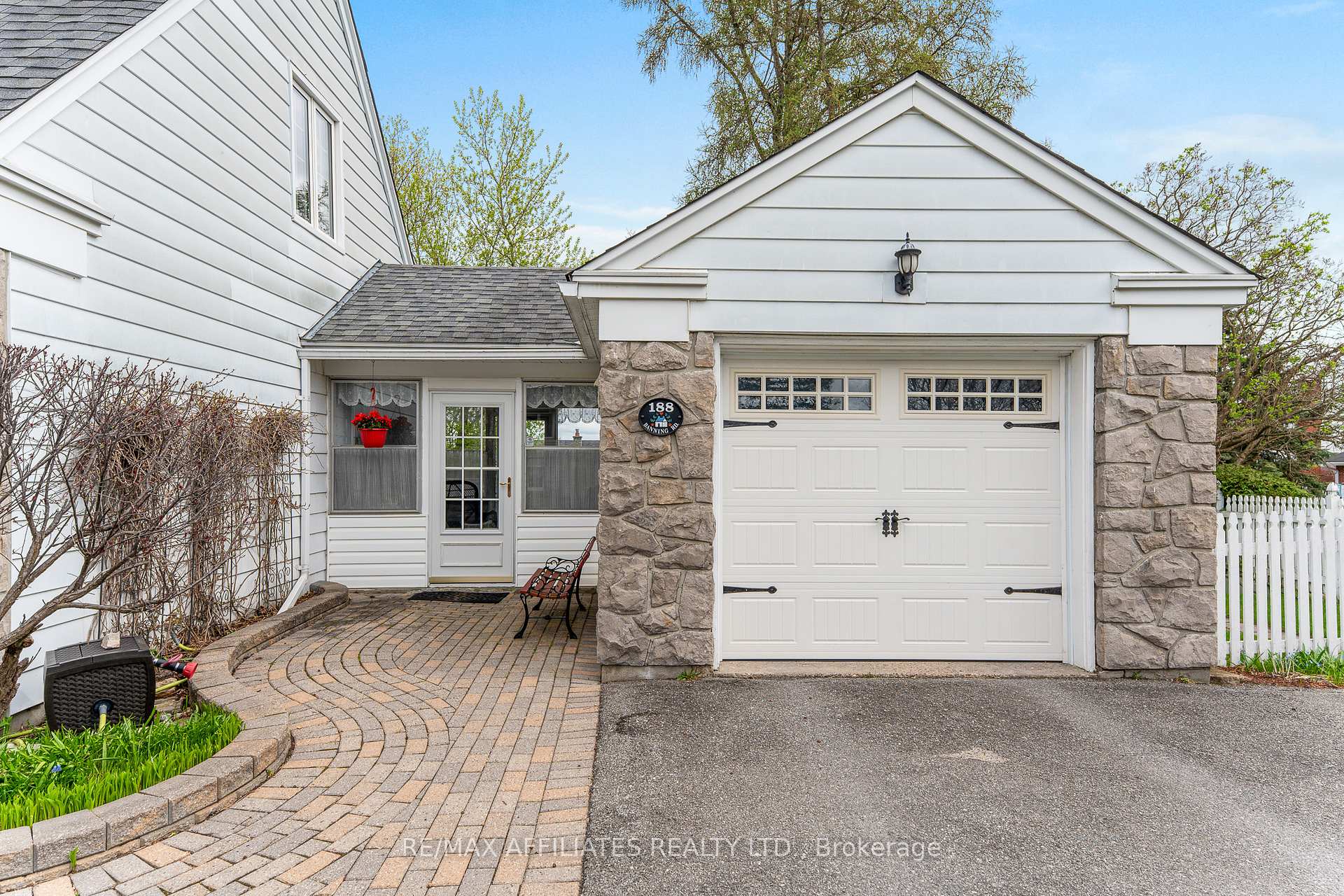 Photo 3 of 188 Banning Road, Ottawa, Kanata - Glencairn/Hazeldean — HOMEH