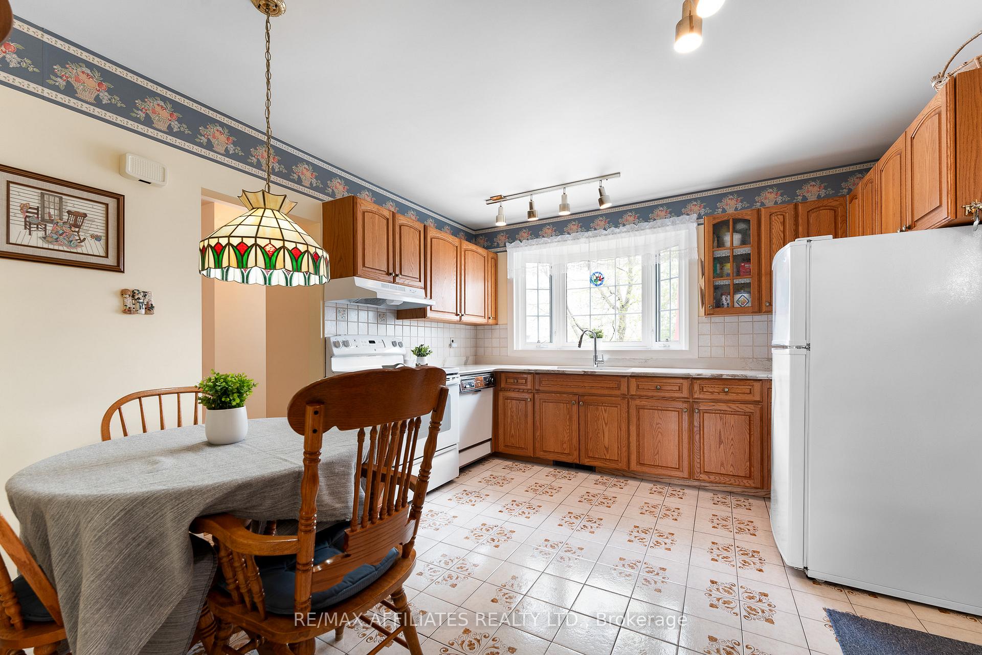 Photo 17 of 188 Banning Road, Ottawa, Kanata - Glencairn/Hazeldean — HOMEH