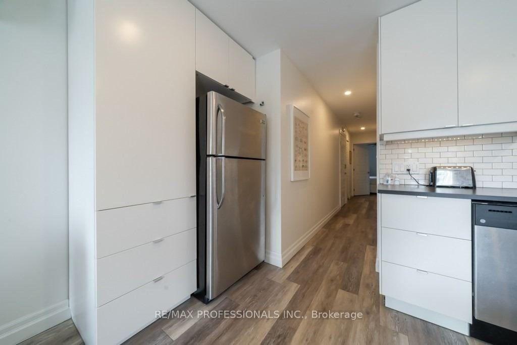 Photo 3 of Unit UPPER, 31 Dundurn Street N, Hamilton, Strathcona — HOMEH