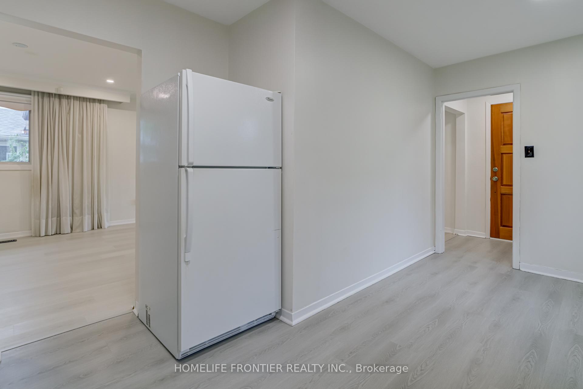 Photo 16 of Unit Upper, 62 Clark Avenue, Markham, Thornhill — HOMEH