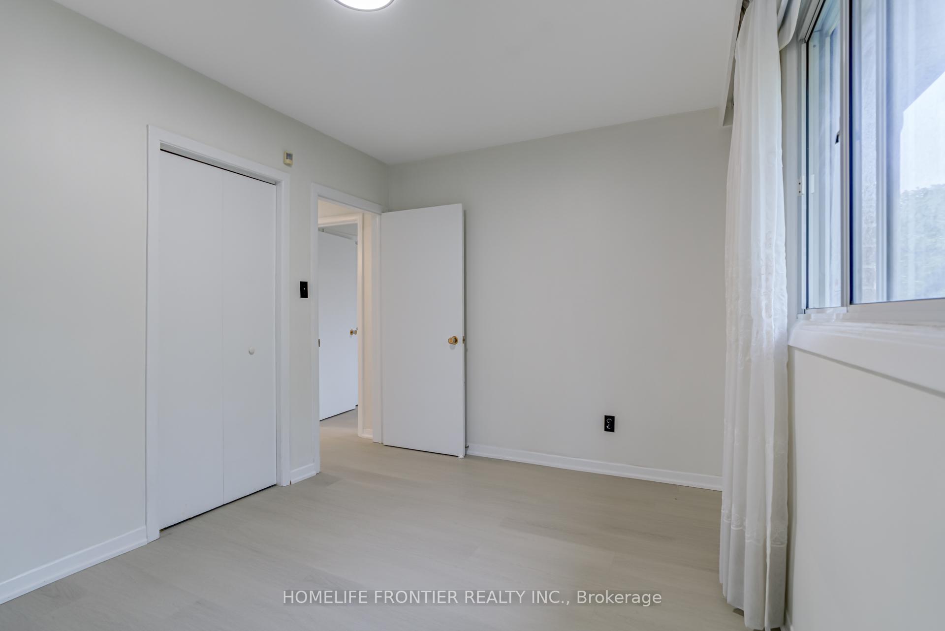 Photo 19 of Unit Upper, 62 Clark Avenue, Markham, Thornhill — HOMEH
