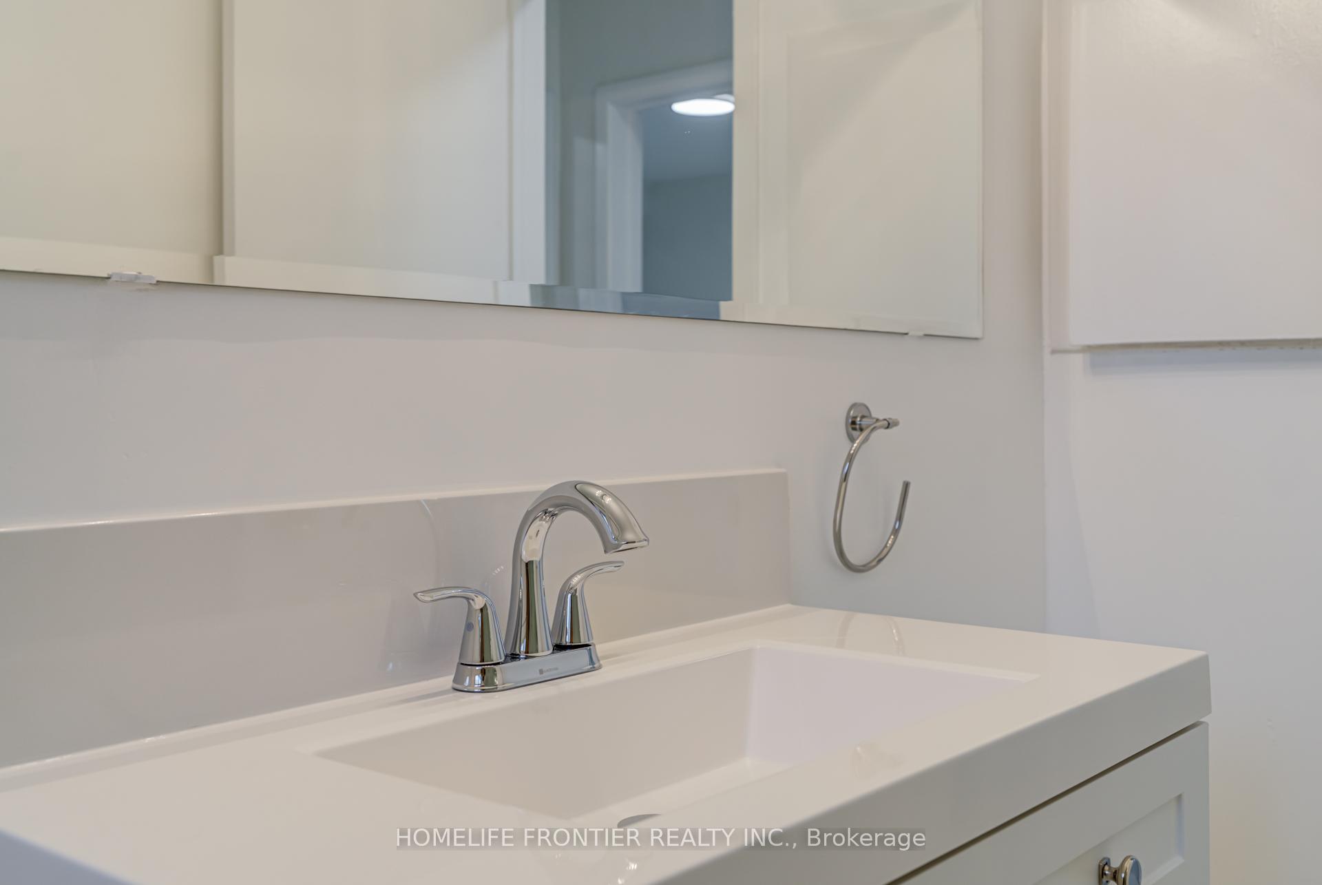 Photo 26 of Unit Upper, 62 Clark Avenue, Markham, Thornhill — HOMEH