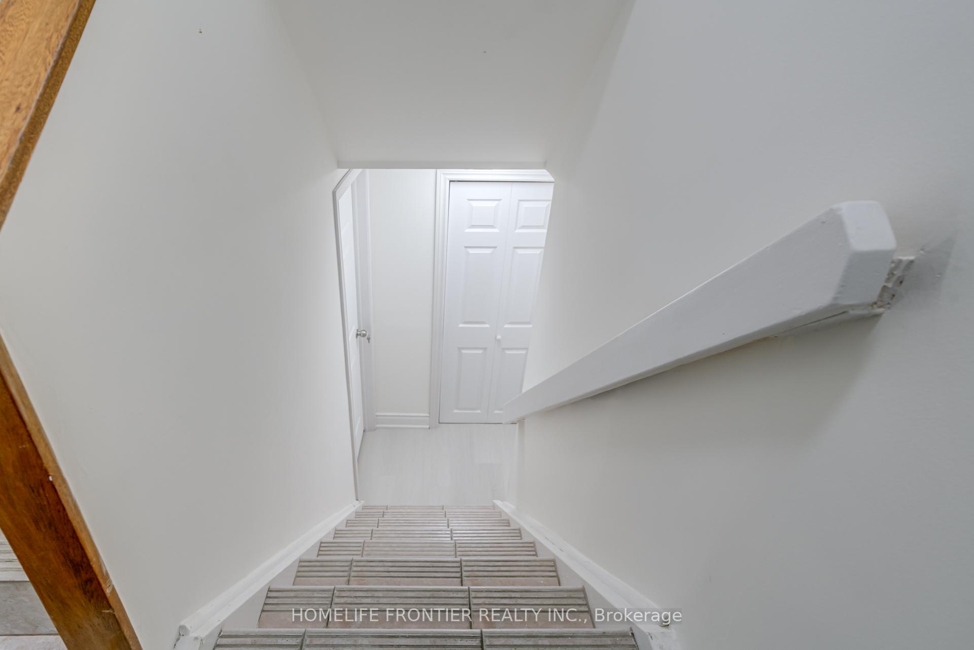Photo 28 of Unit Upper, 62 Clark Avenue, Markham, Thornhill — HOMEH