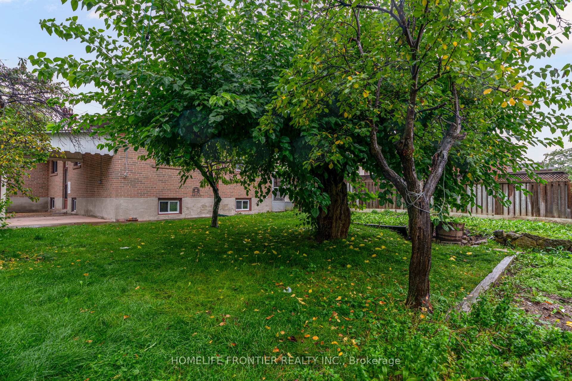 Photo 35 of Unit Upper, 62 Clark Avenue, Markham, Thornhill — HOMEH