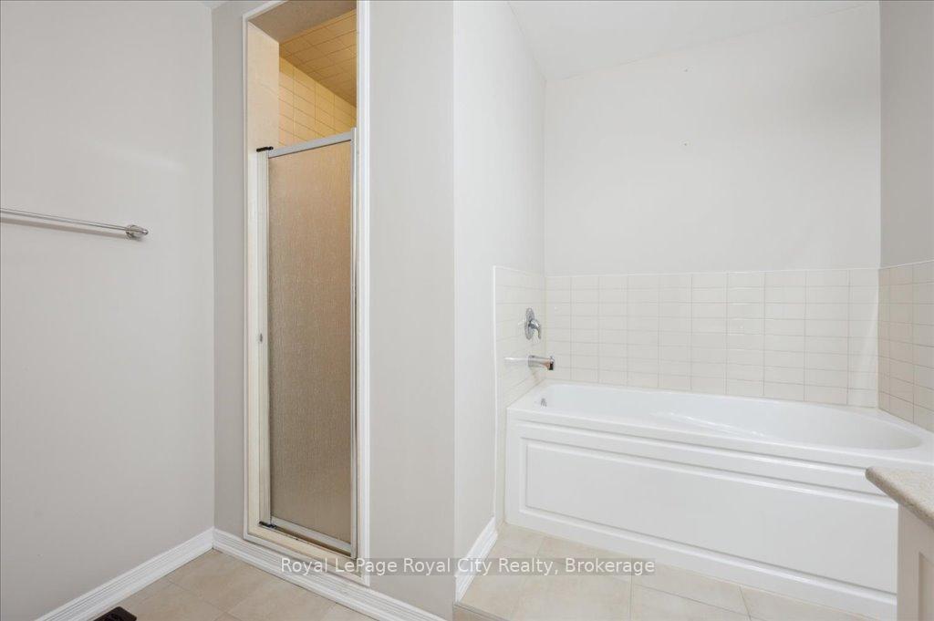 Photo 21 of Unit 86, 701 Homer Watson Boulevard, Kitchener, Trillium Industrial Park — HOMEH