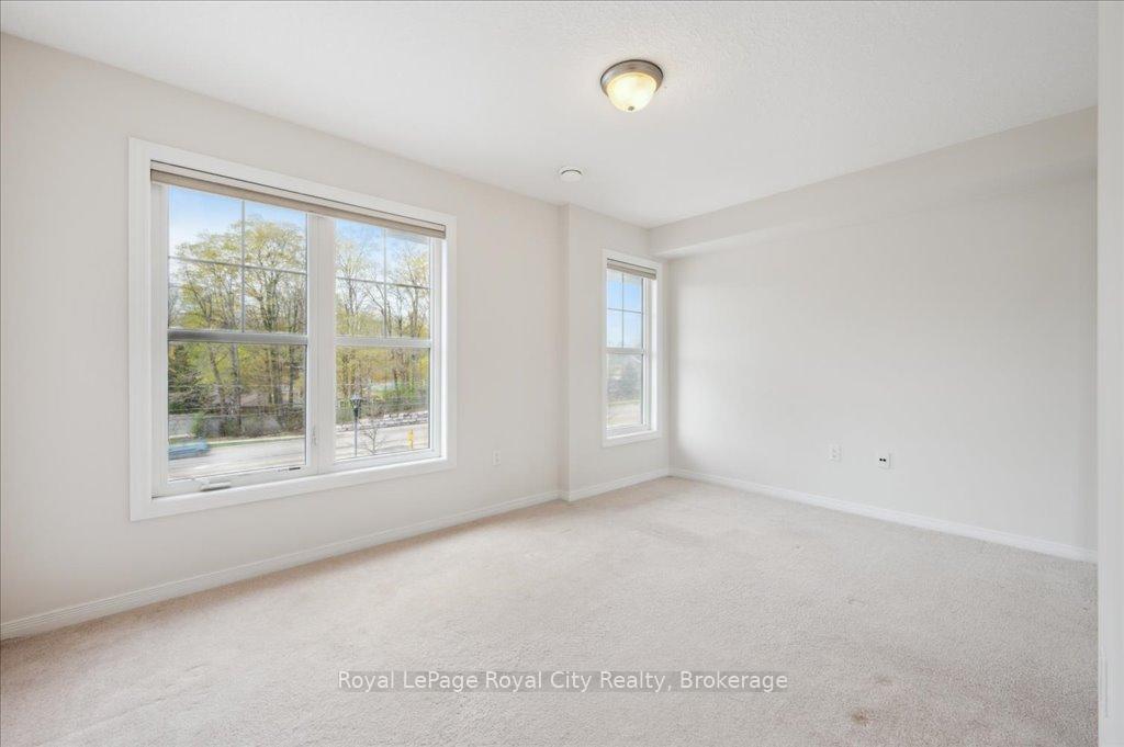Photo 23 of Unit 86, 701 Homer Watson Boulevard, Kitchener, Trillium Industrial Park — HOMEH