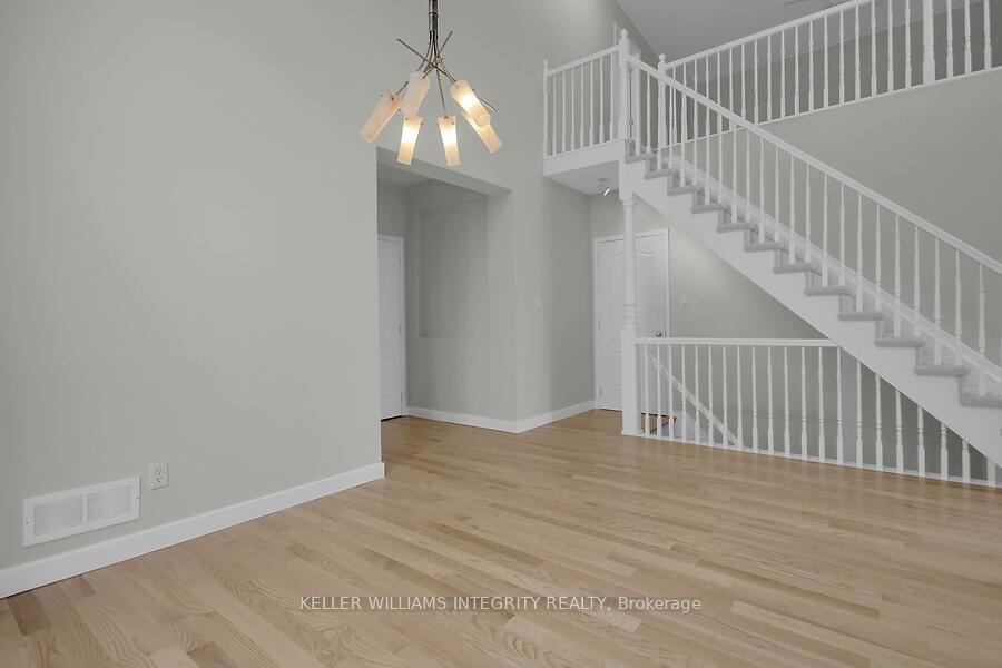 Photo 8 of 16 Morenz Terrace, Ottawa, Kanata - Kanata Lakes/Heritage Hills — HOMEH