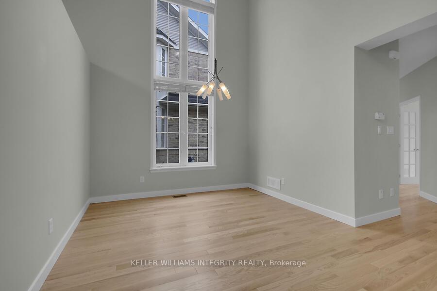 Photo 10 of 16 Morenz Terrace, Ottawa, Kanata - Kanata Lakes/Heritage Hills — HOMEH