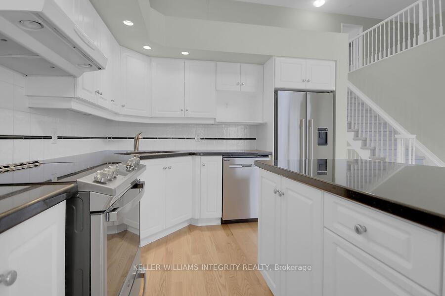 Photo 19 of 16 Morenz Terrace, Ottawa, Kanata - Kanata Lakes/Heritage Hills — HOMEH