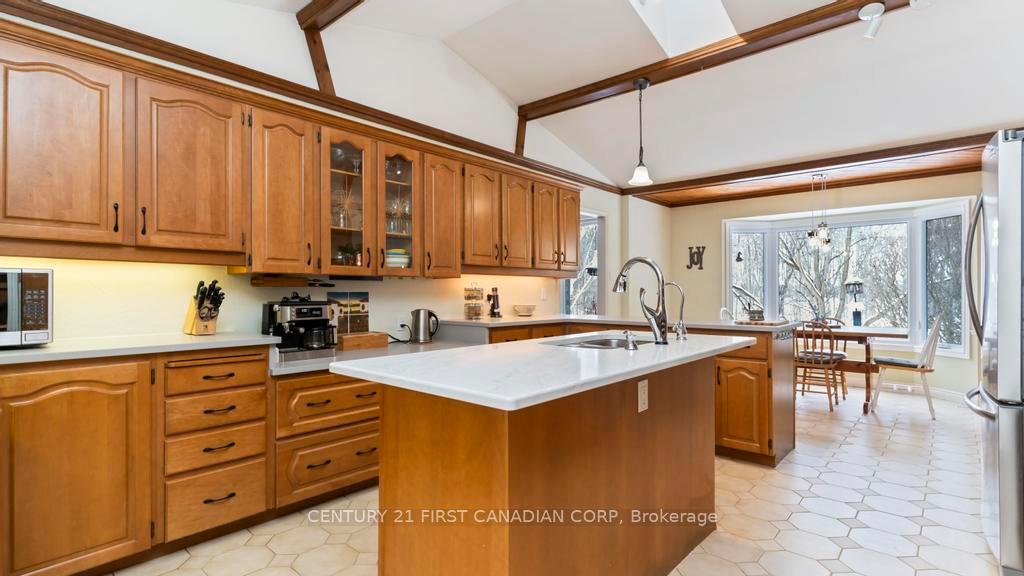 Photo 10 of 69 Atkinson Court, Middlesex Centre, Delaware Town — HOMEH