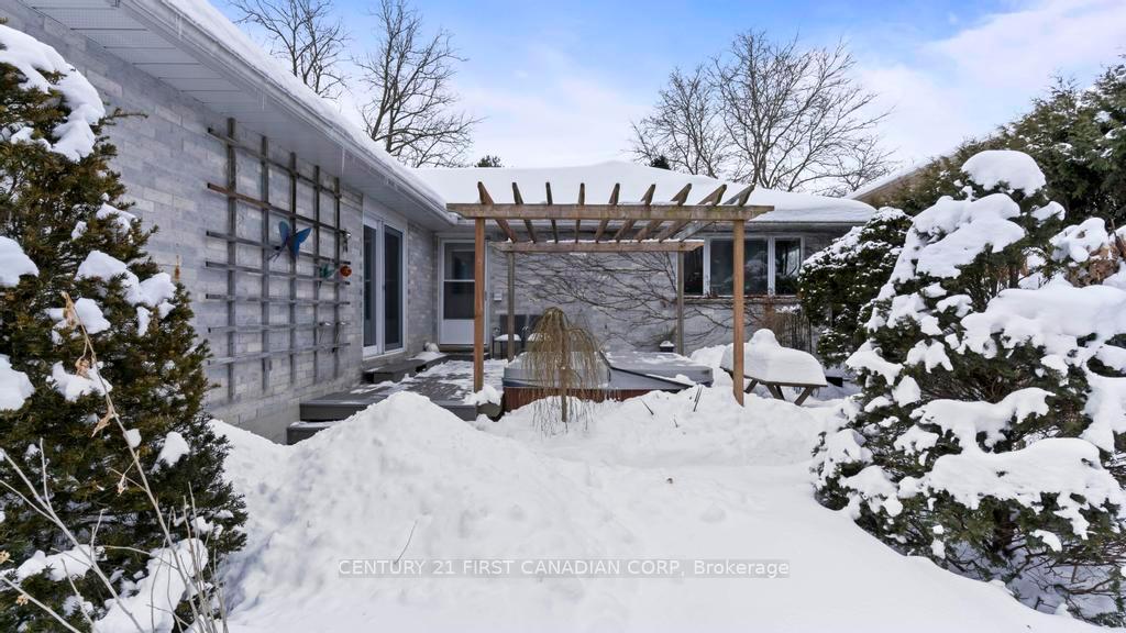Photo 36 of 69 Atkinson Court, Middlesex Centre, Delaware Town — HOMEH