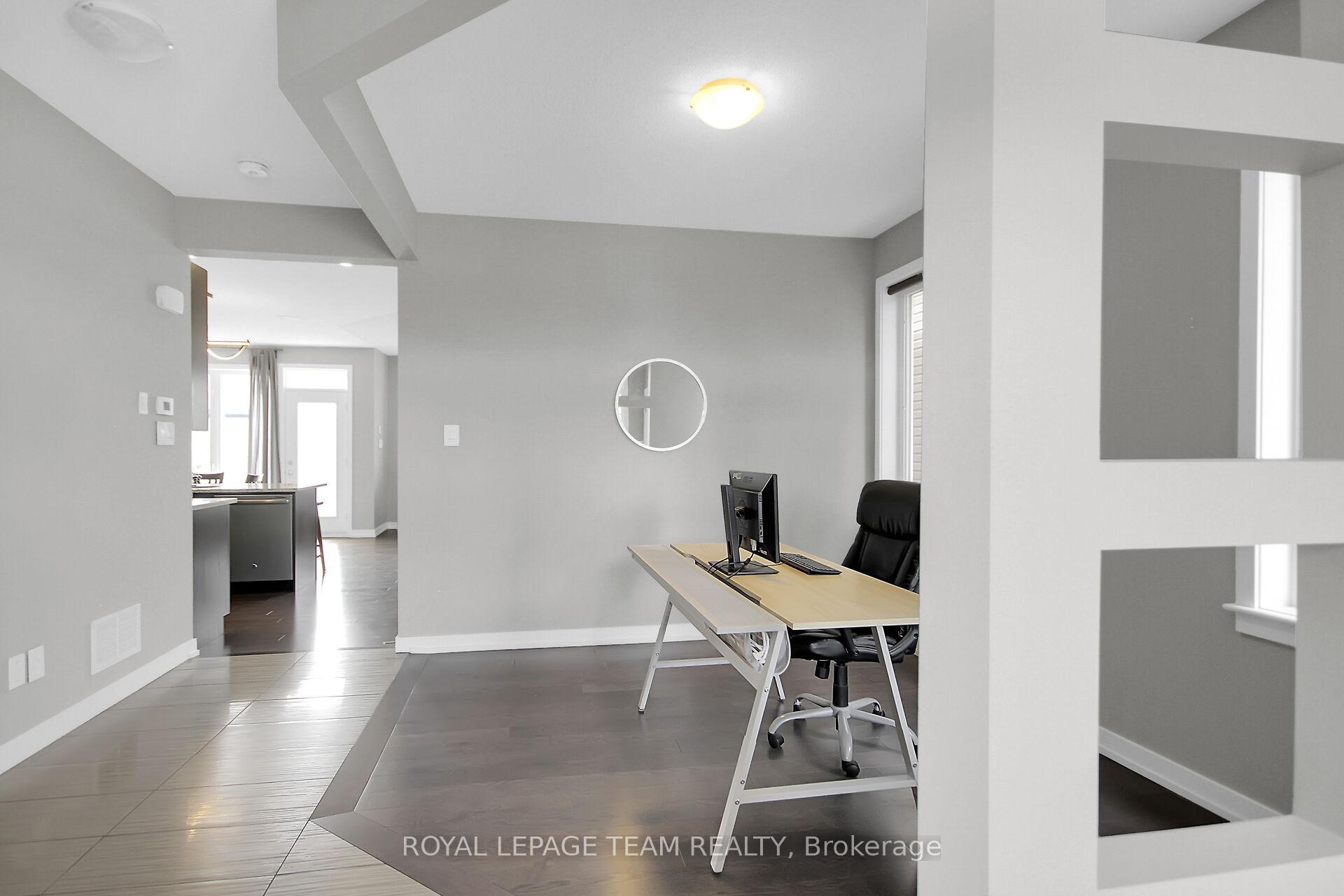 Photo 3 of 313 Oxer Place, Ottawa, Kanata - Emerald Meadows/Trailwest — HOMEH