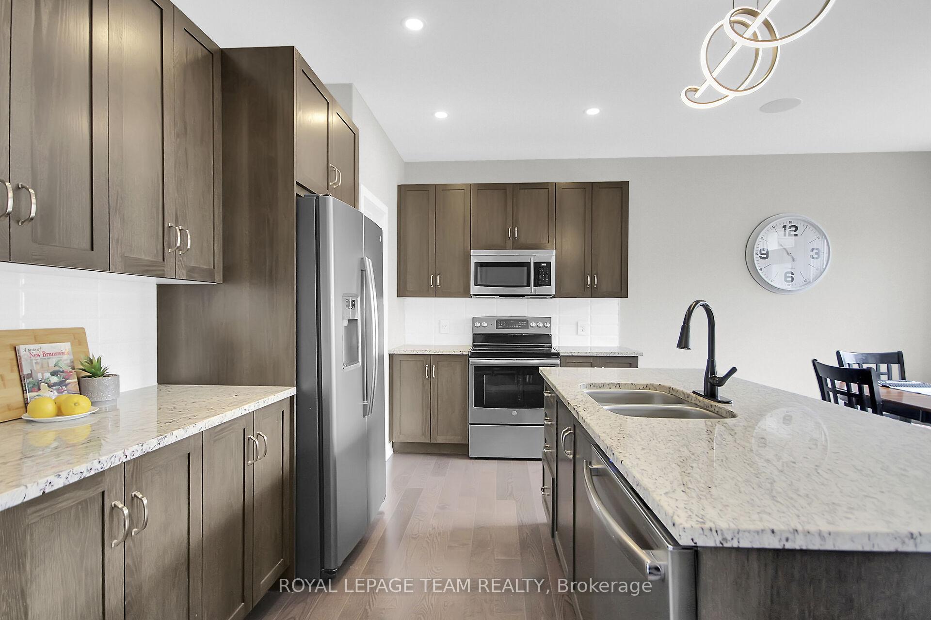 Photo 6 of 313 Oxer Place, Ottawa, Kanata - Emerald Meadows/Trailwest — HOMEH