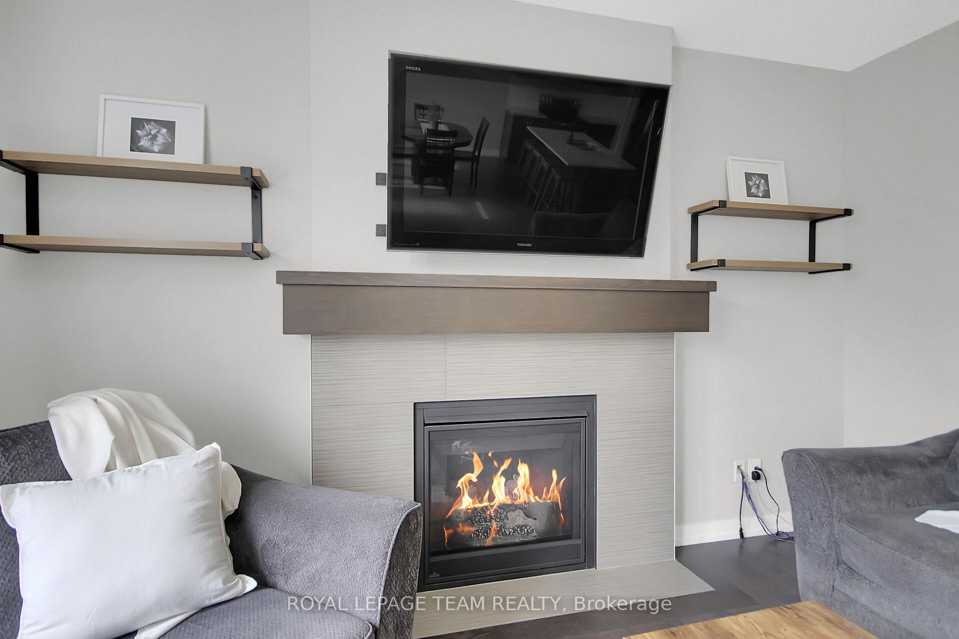 Photo 13 of 313 Oxer Place, Ottawa, Kanata - Emerald Meadows/Trailwest — HOMEH
