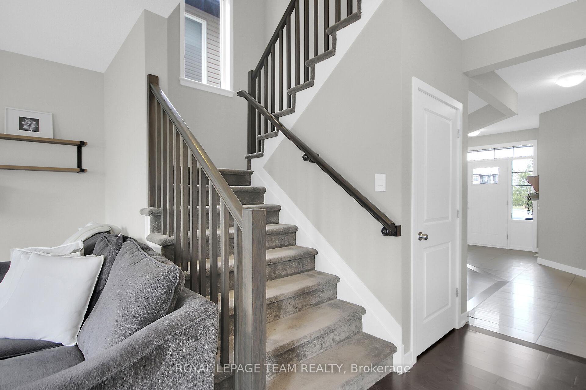 Photo 16 of 313 Oxer Place, Ottawa, Kanata - Emerald Meadows/Trailwest — HOMEH