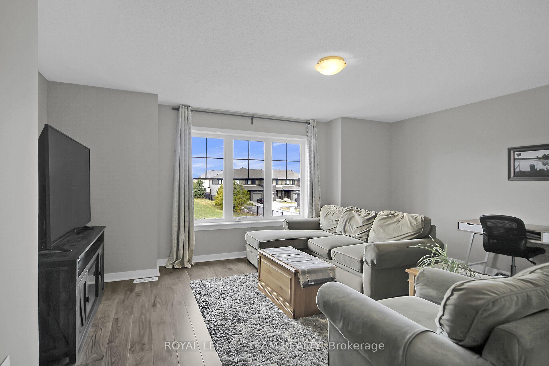 Photo 24 of 313 Oxer Place, Ottawa, Kanata - Emerald Meadows/Trailwest — HOMEH