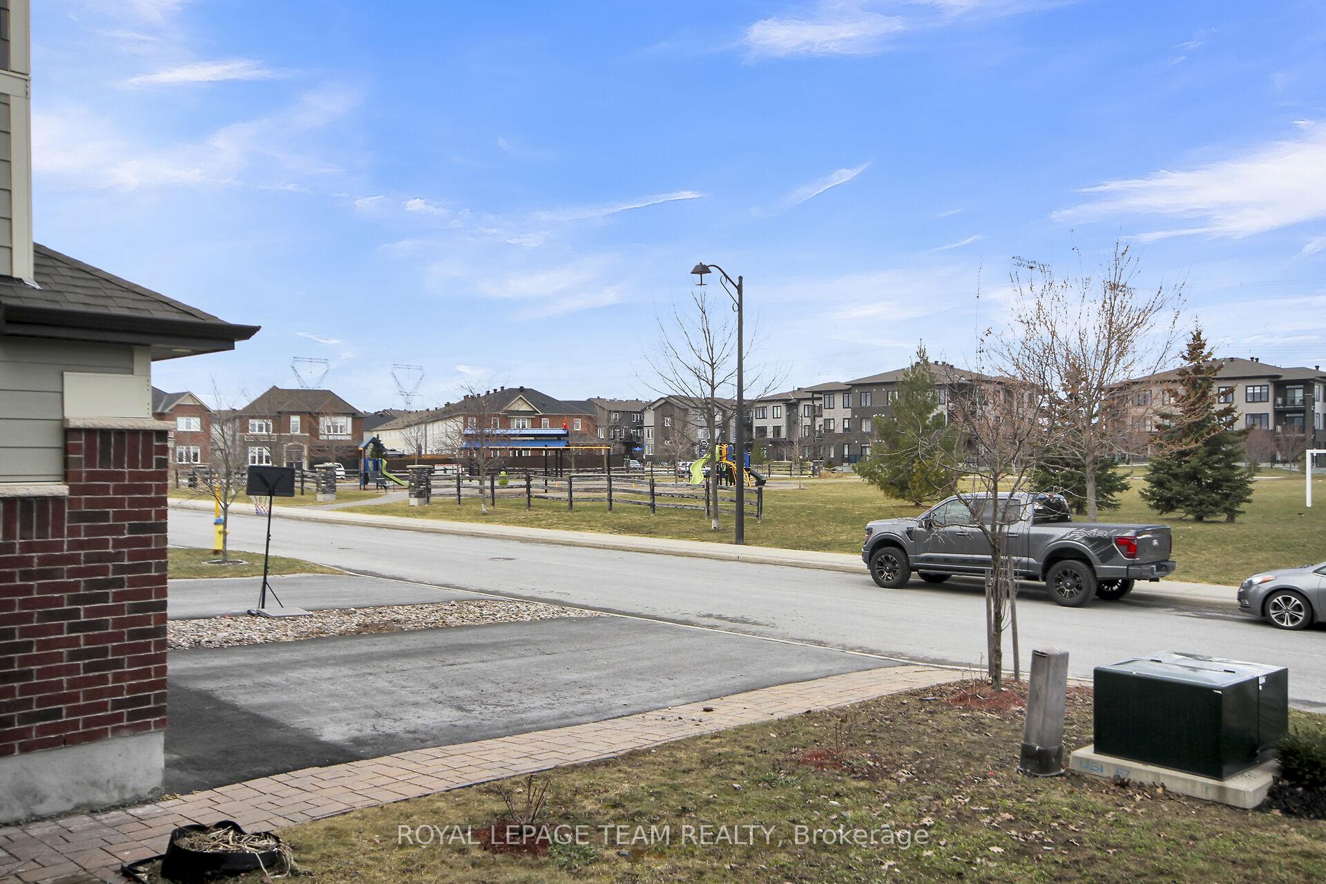 Photo 36 of 313 Oxer Place, Ottawa, Kanata - Emerald Meadows/Trailwest — HOMEH