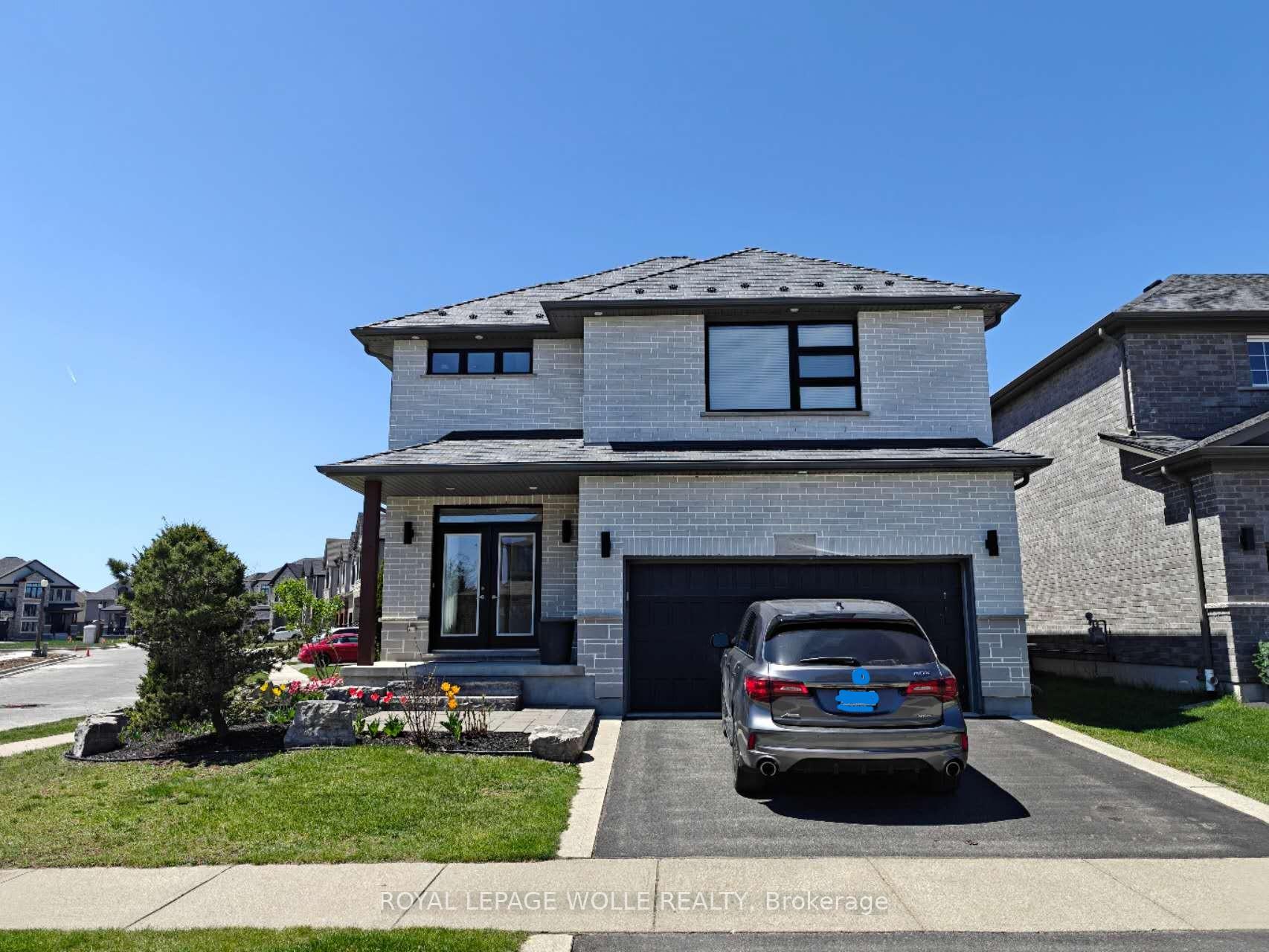 Photo 2 of 69 Eaglecrest Street, Kitchener — HOMEH