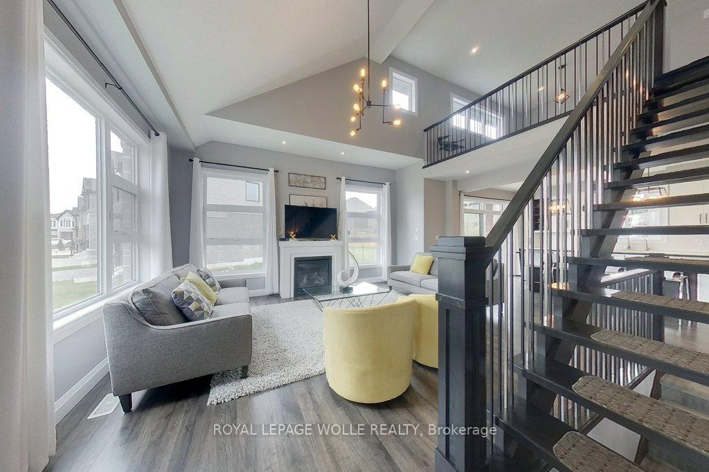 Photo 13 of 69 Eaglecrest Street, Kitchener — HOMEH